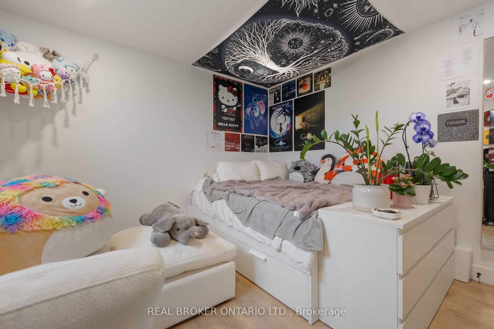 12 Macneil Court Property Photo 39