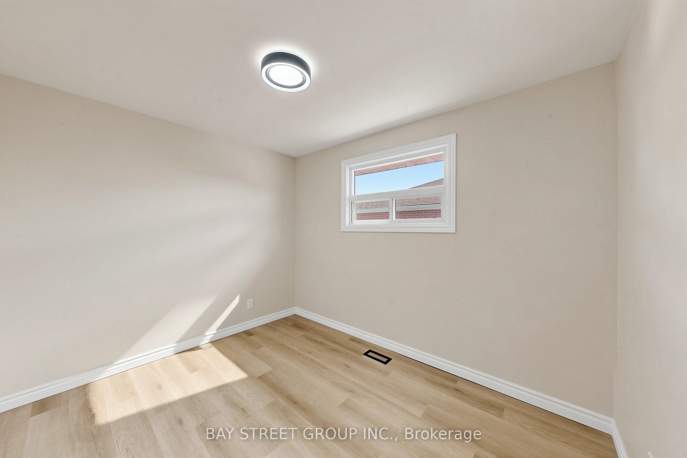 28 Warren Avenue Property Photo 7