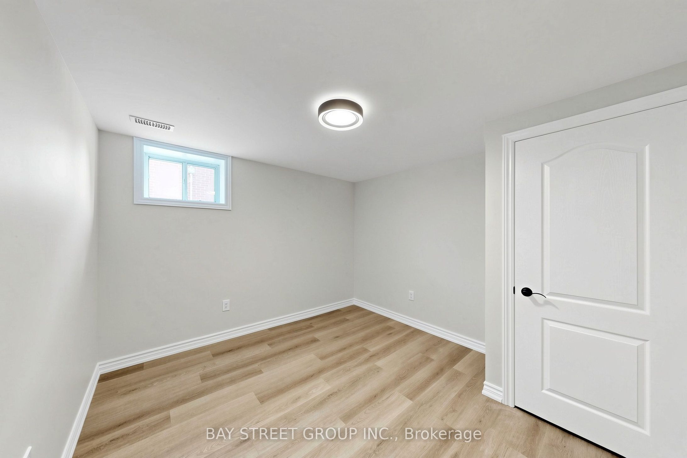 28 Warren Avenue Property Photo 27