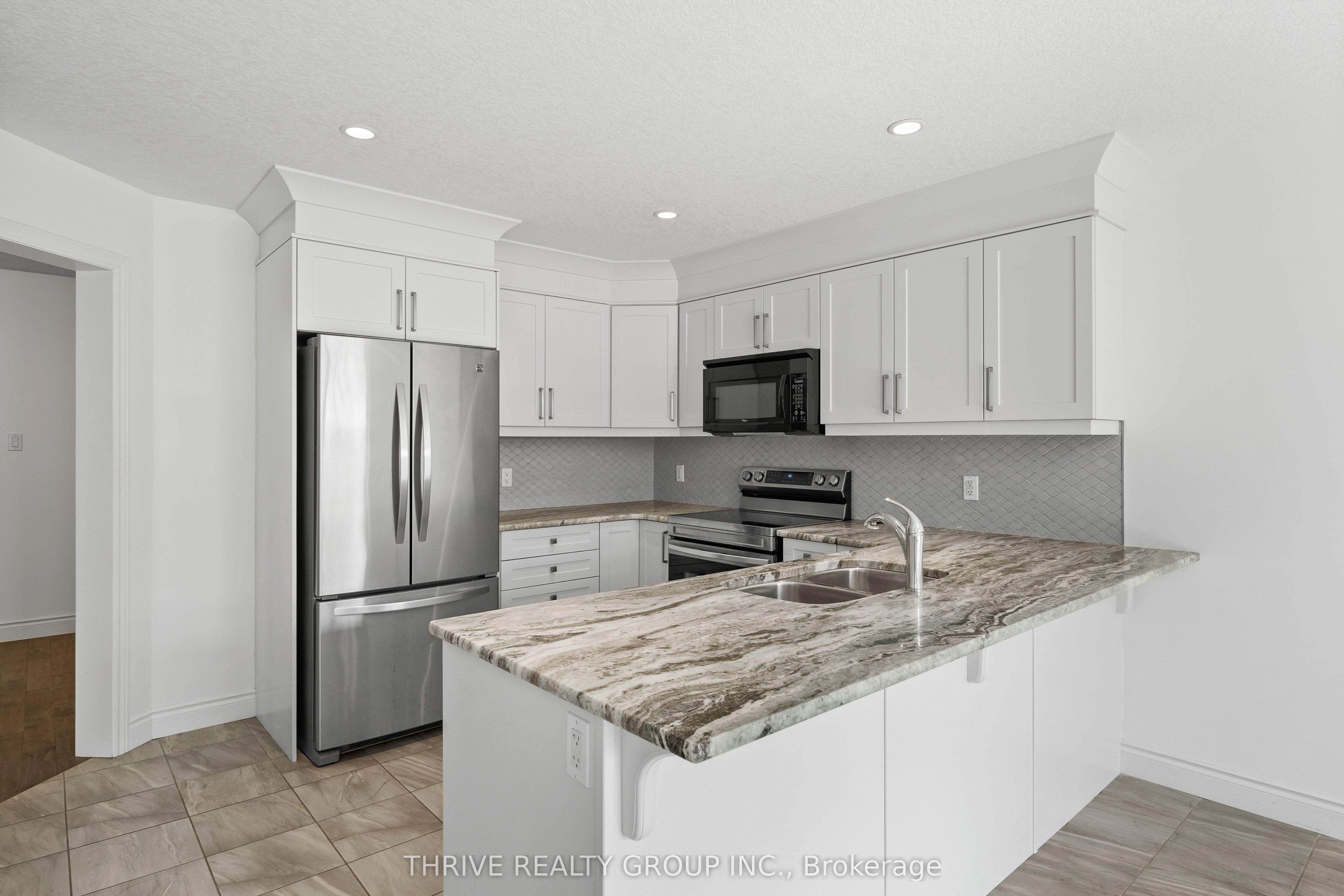 665 Tennent Avenue Property Photo 6