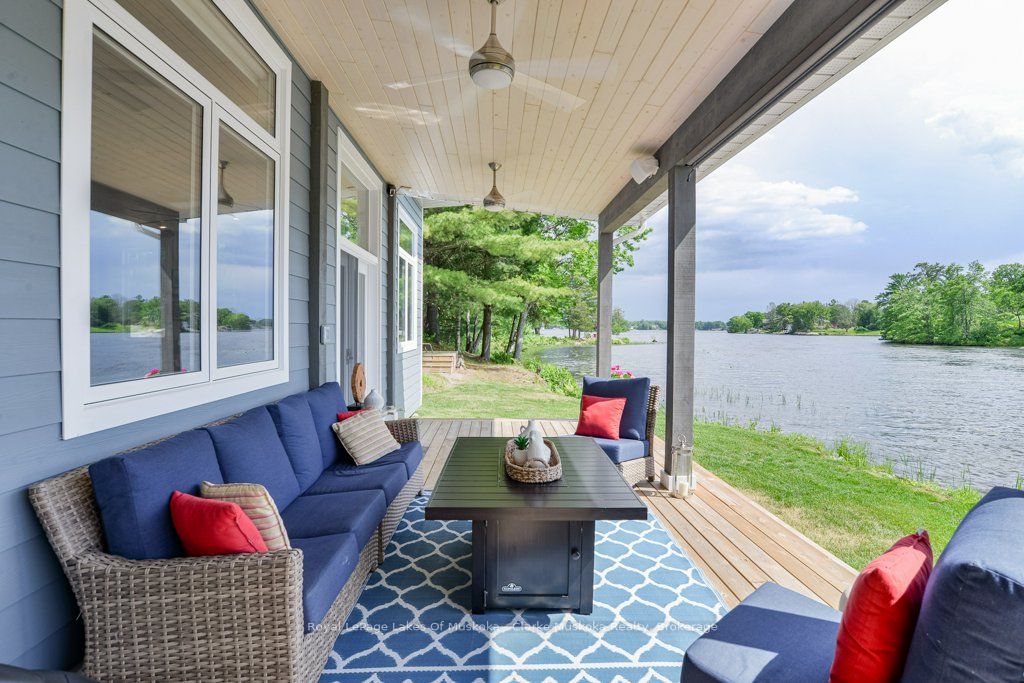 2 Island 60 Property Photo 8