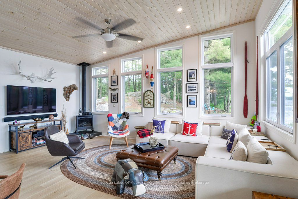 2 Island 60 Property Photo 10