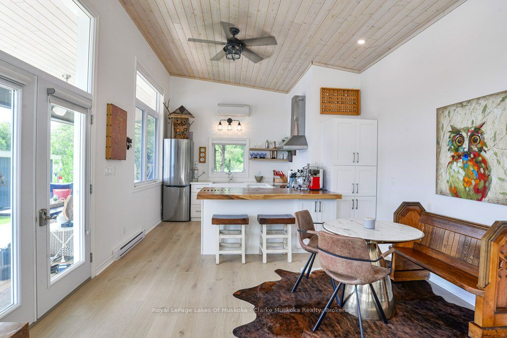 2 Island 60 Property Photo 13