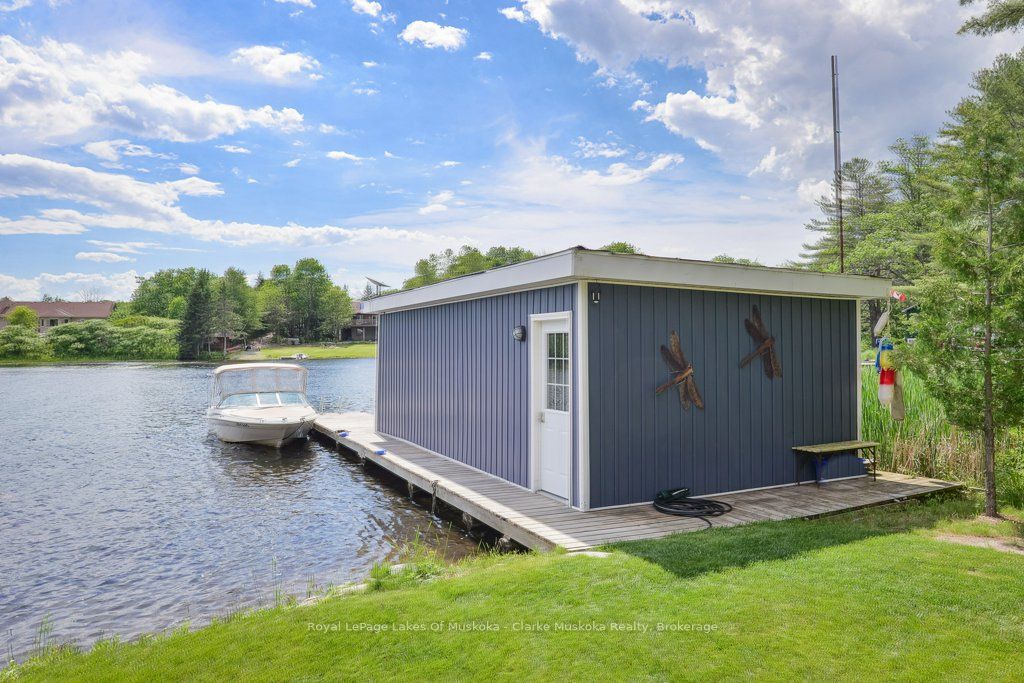 2 Island 60 Property Photo 28