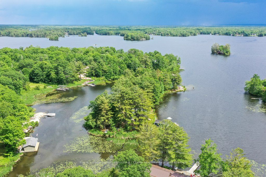 2 Island 60 Property Photo 34
