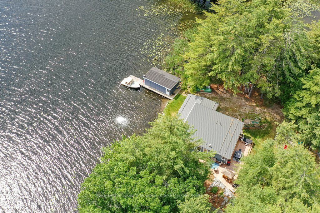 2 Island 60 Property Photo 37
