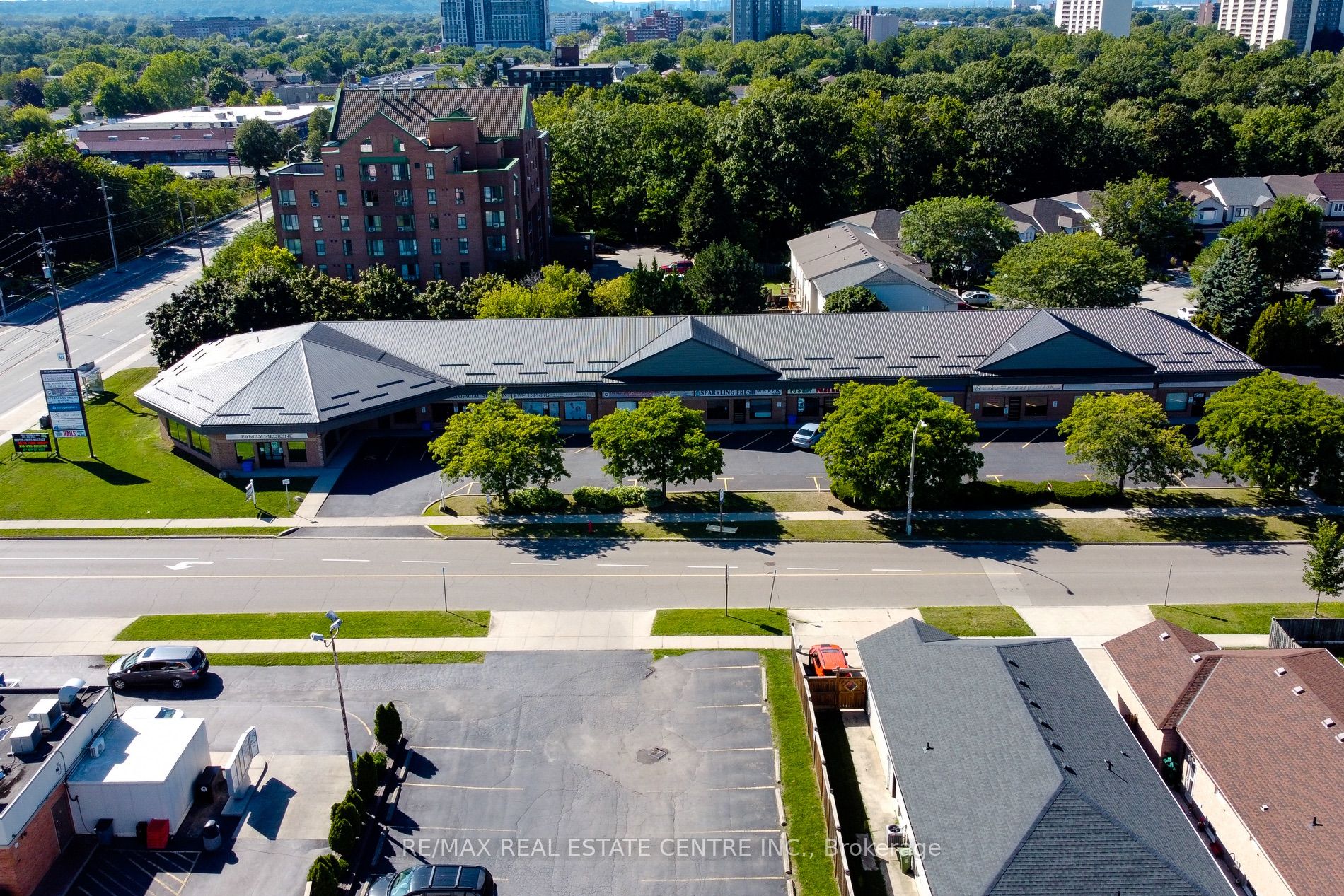 975 Queenston Road 5 Property Photo 4