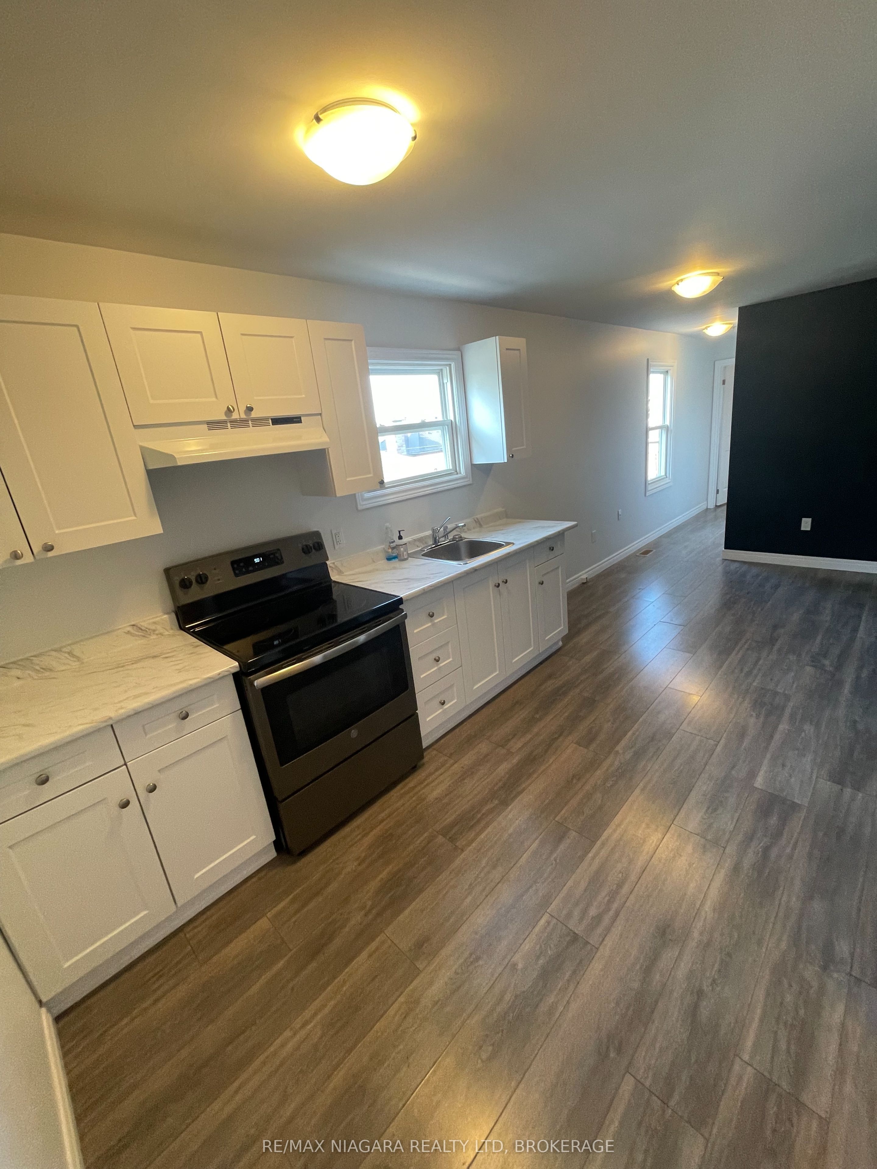 117 Lyons Avenue C Property Photo 2