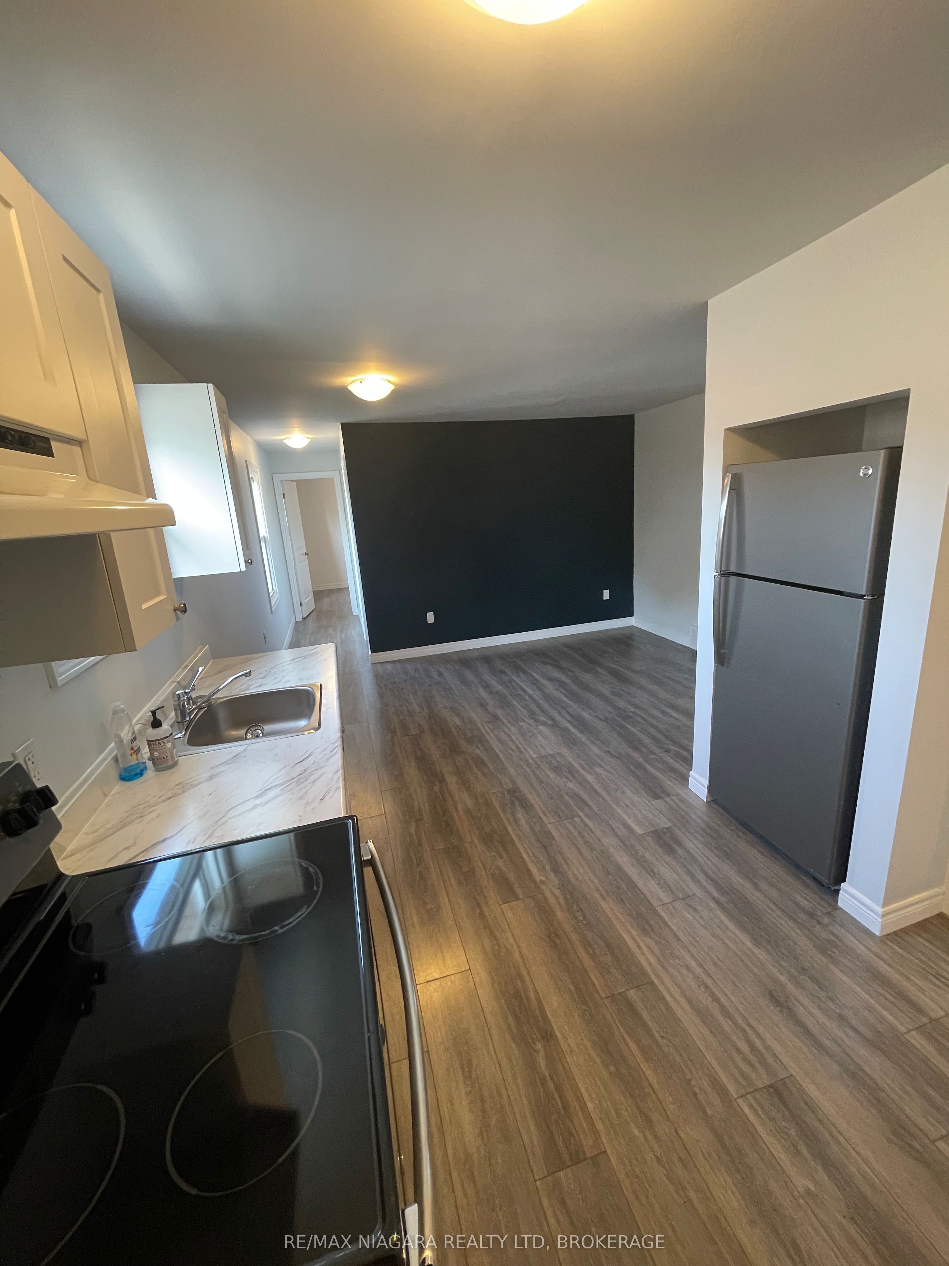 117 Lyons Avenue C Property Photo 3
