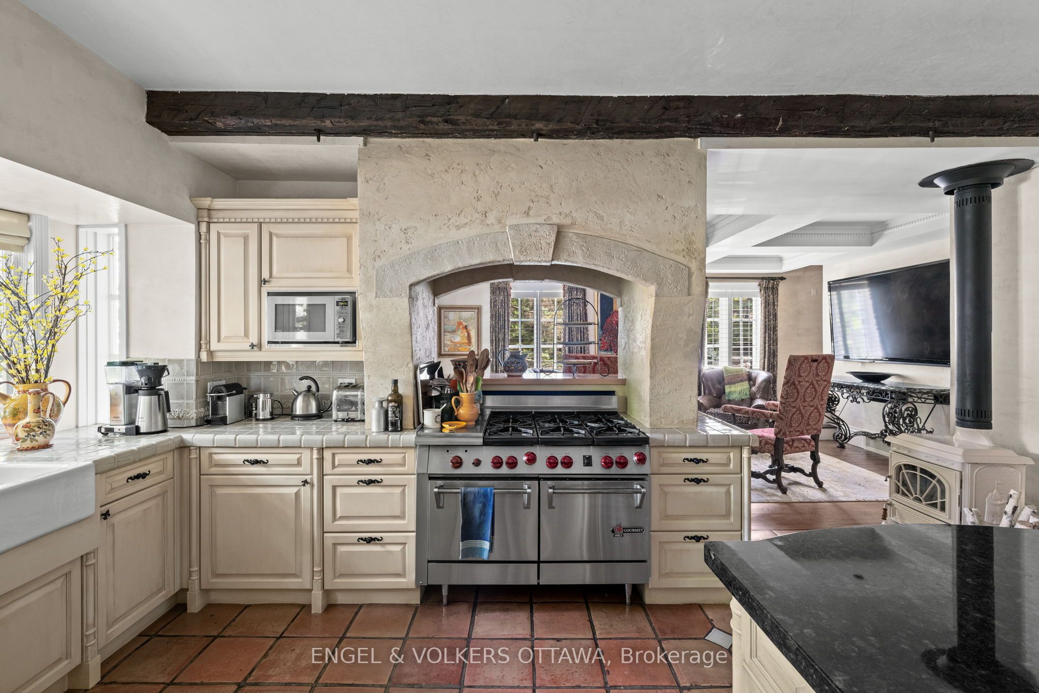218 Coltrin Road Property Photo 10