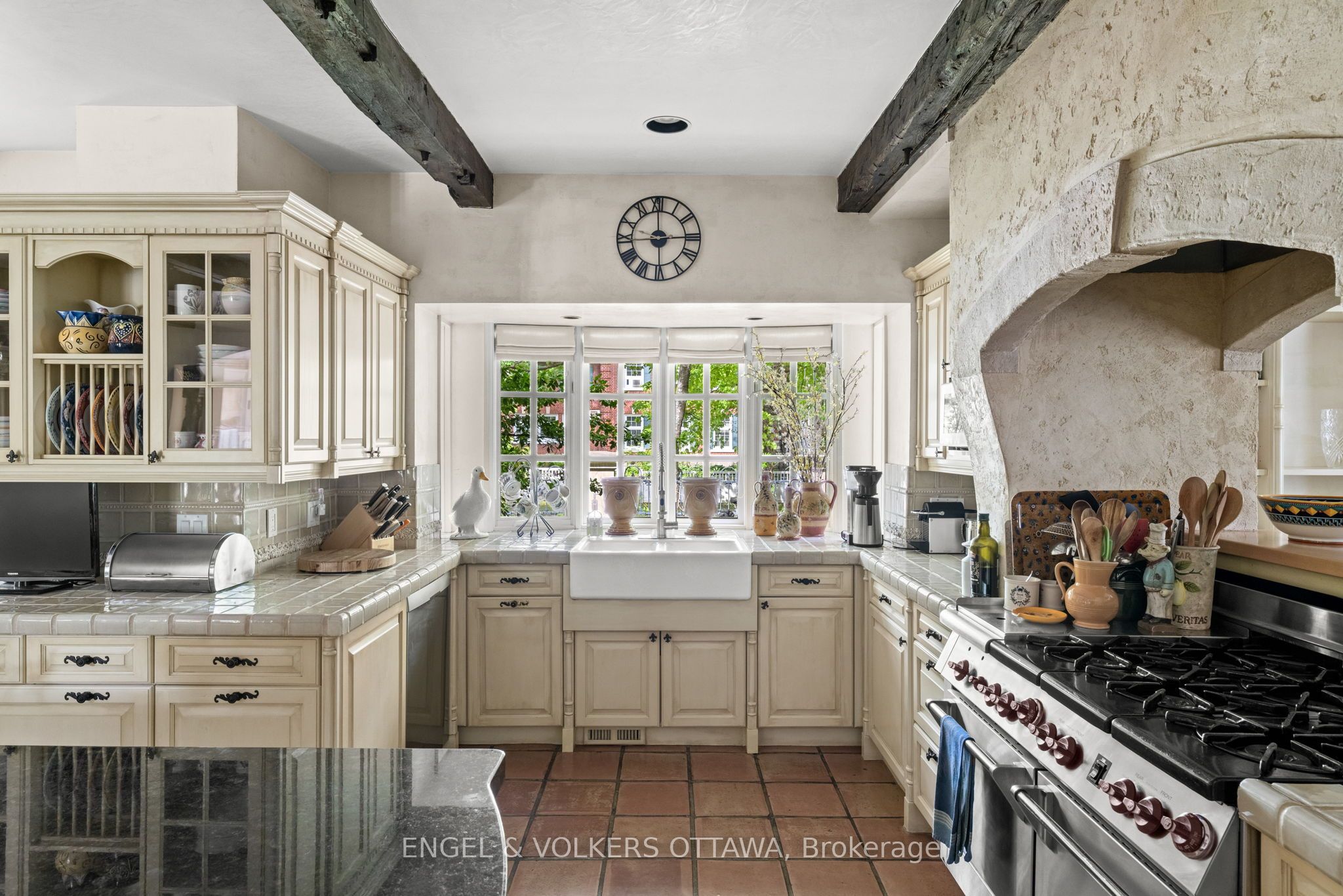 218 Coltrin Road Property Photo 11