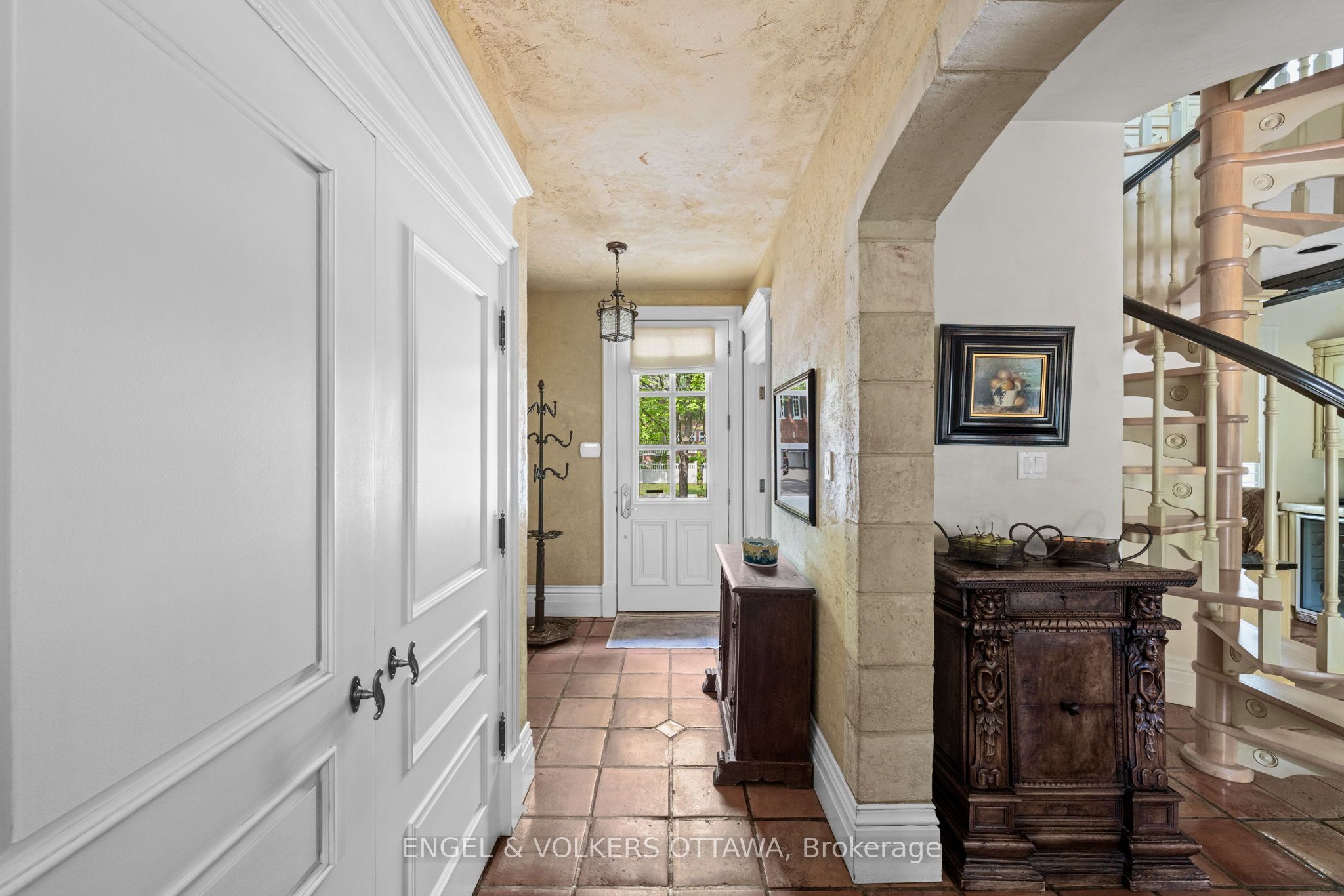 218 Coltrin Road Property Photo 14