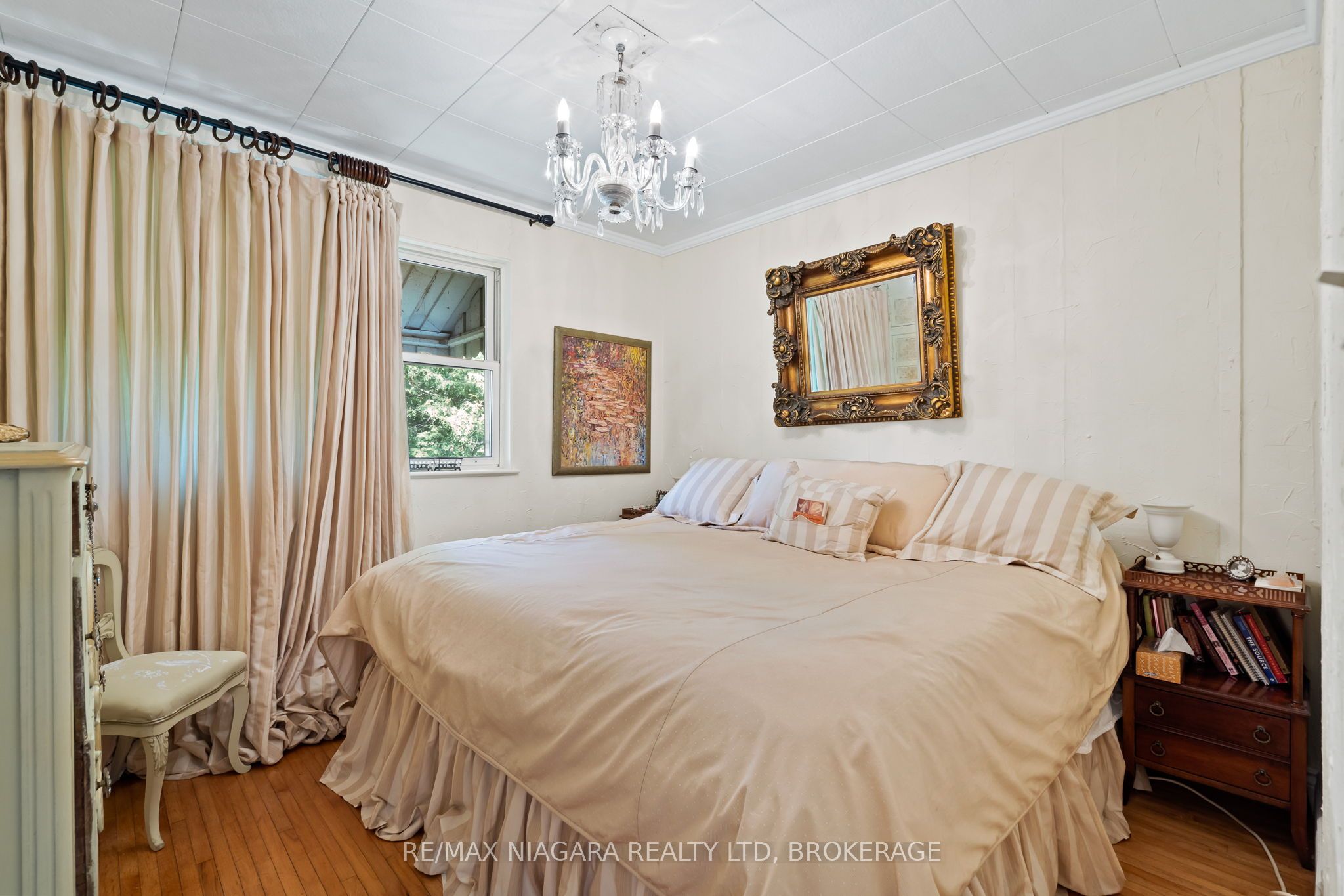48 Oakridge Crescent Property Photo 15