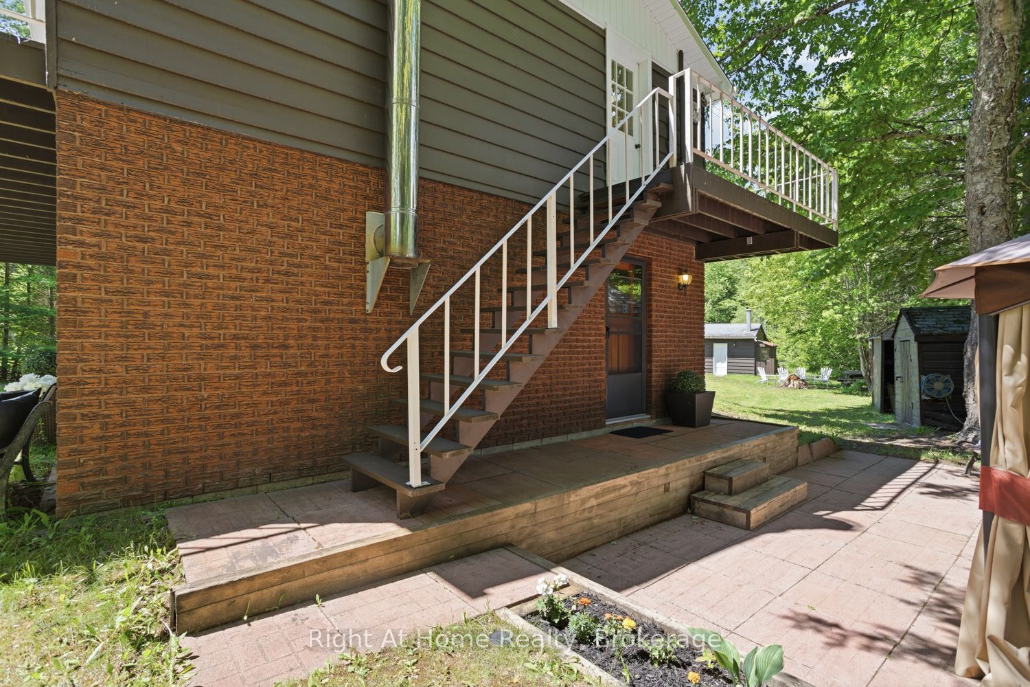 1074 Holiday Park Drive Property Photo 42