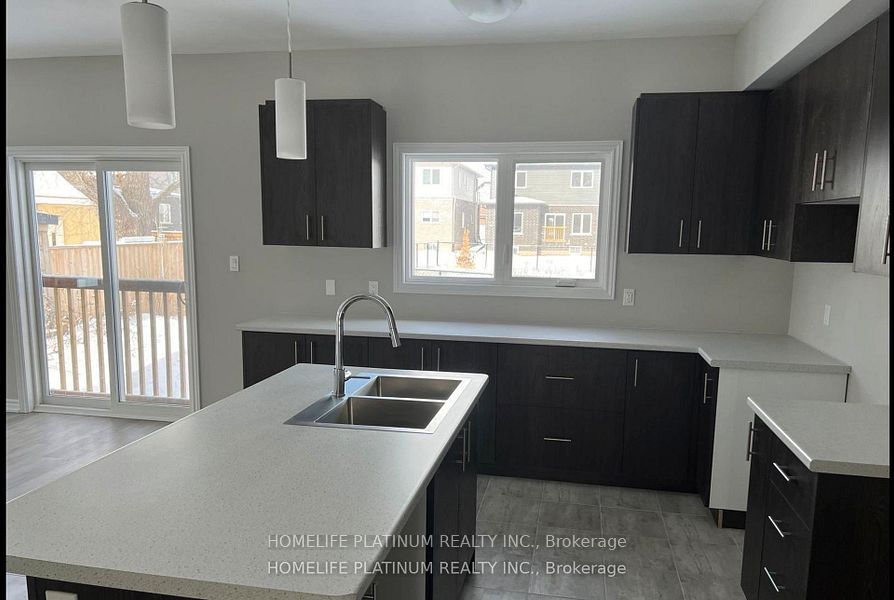 3252 Parker Avenue Property Photo 3
