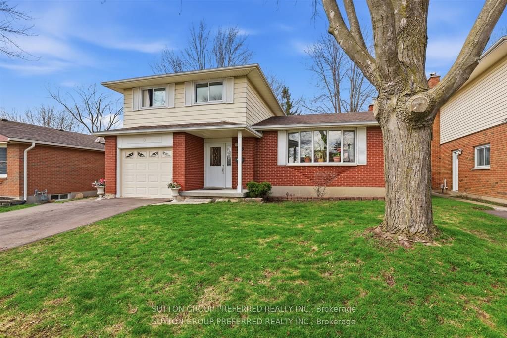 38 Alayne Crescent Property Photo 1