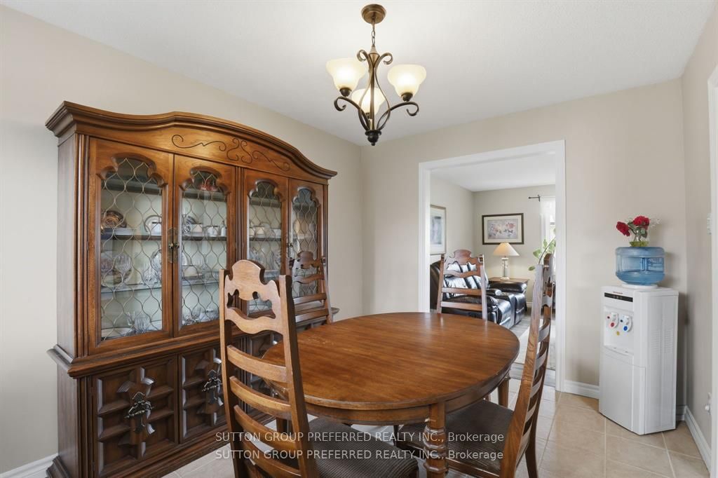 38 Alayne Crescent Property Photo 6