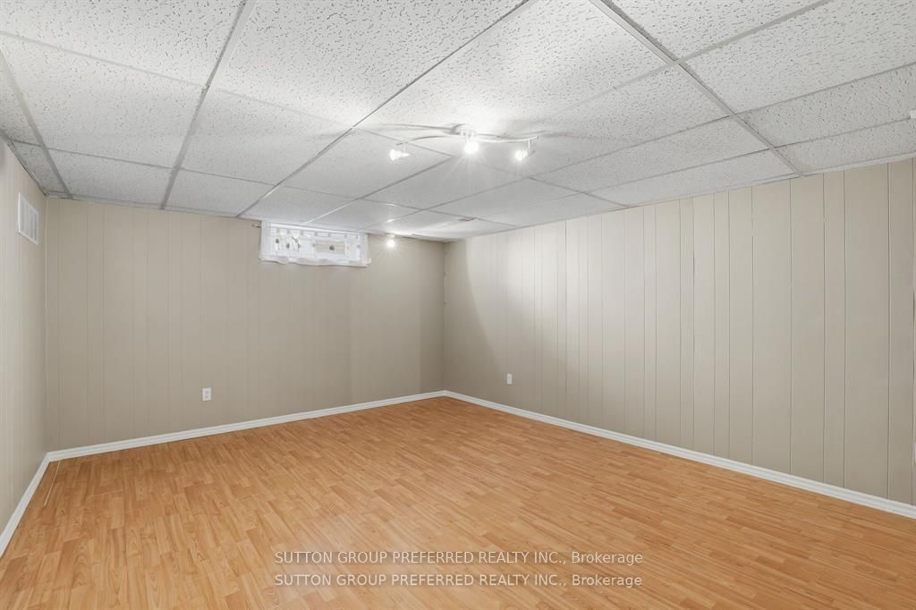 38 Alayne Crescent Property Photo 23