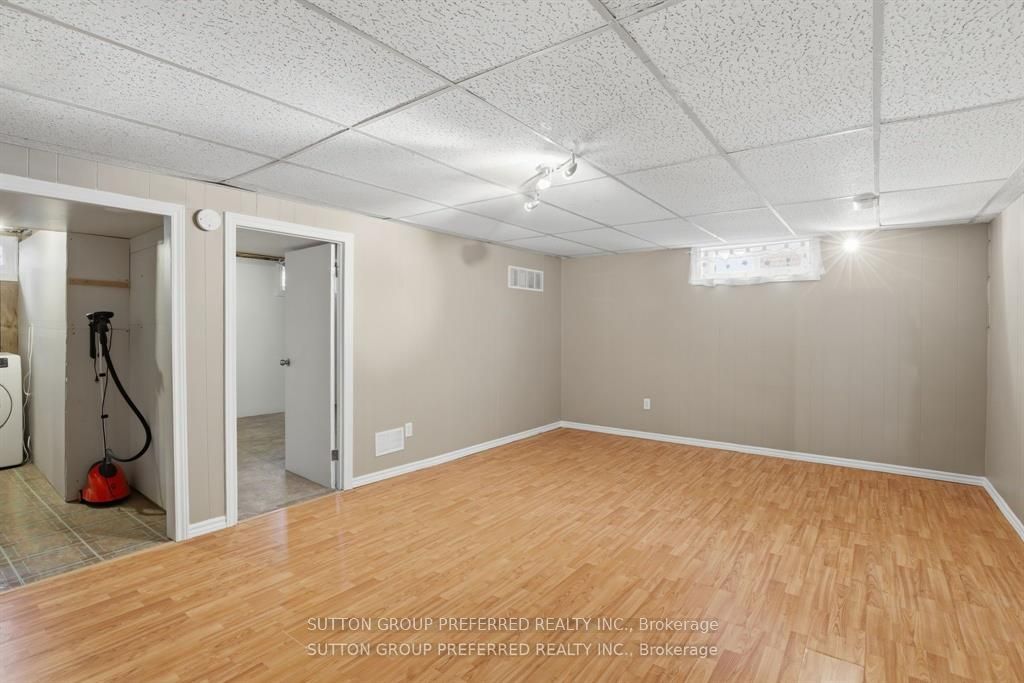38 Alayne Crescent Property Photo 25