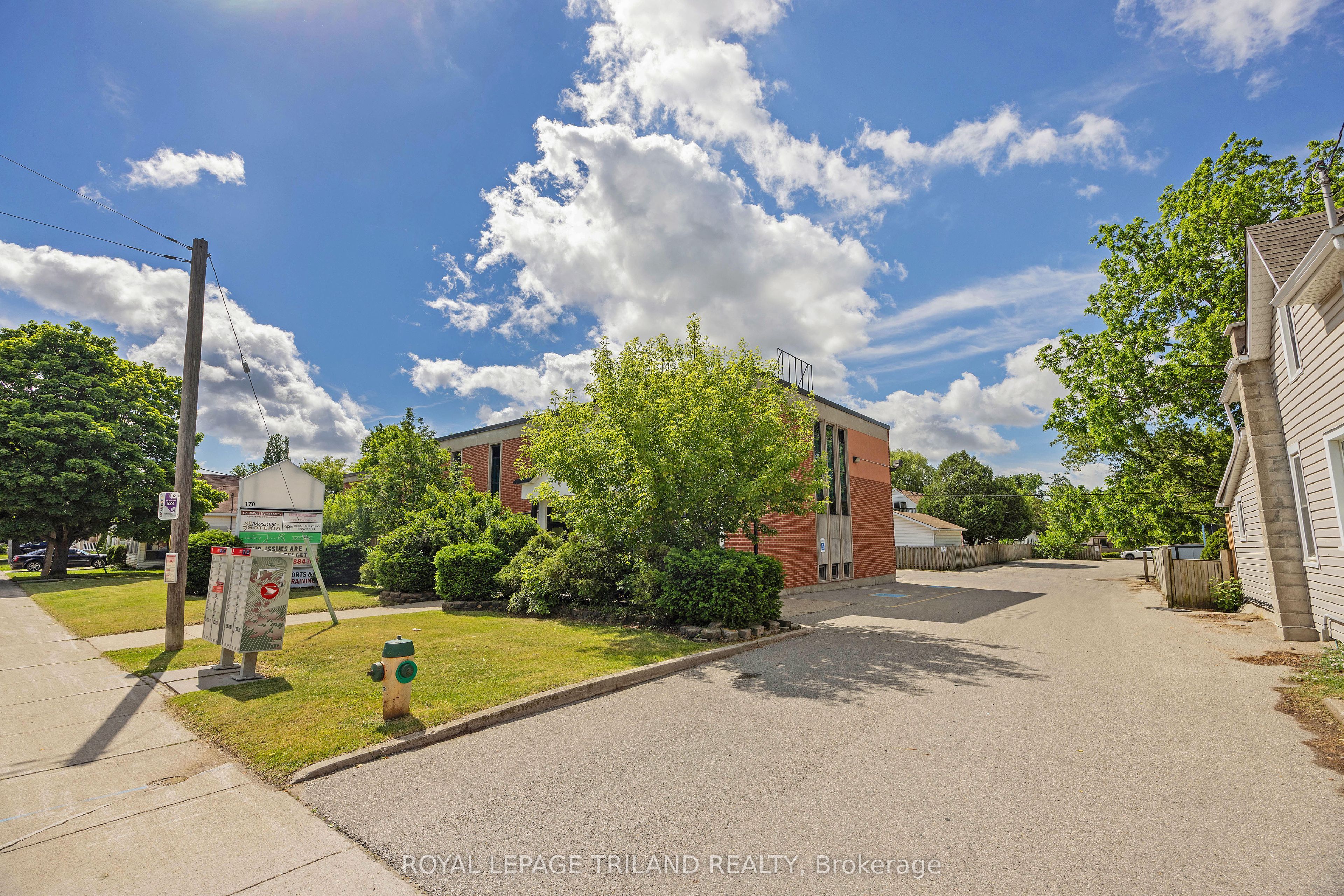 170 Wellington Street A Property Photo 3