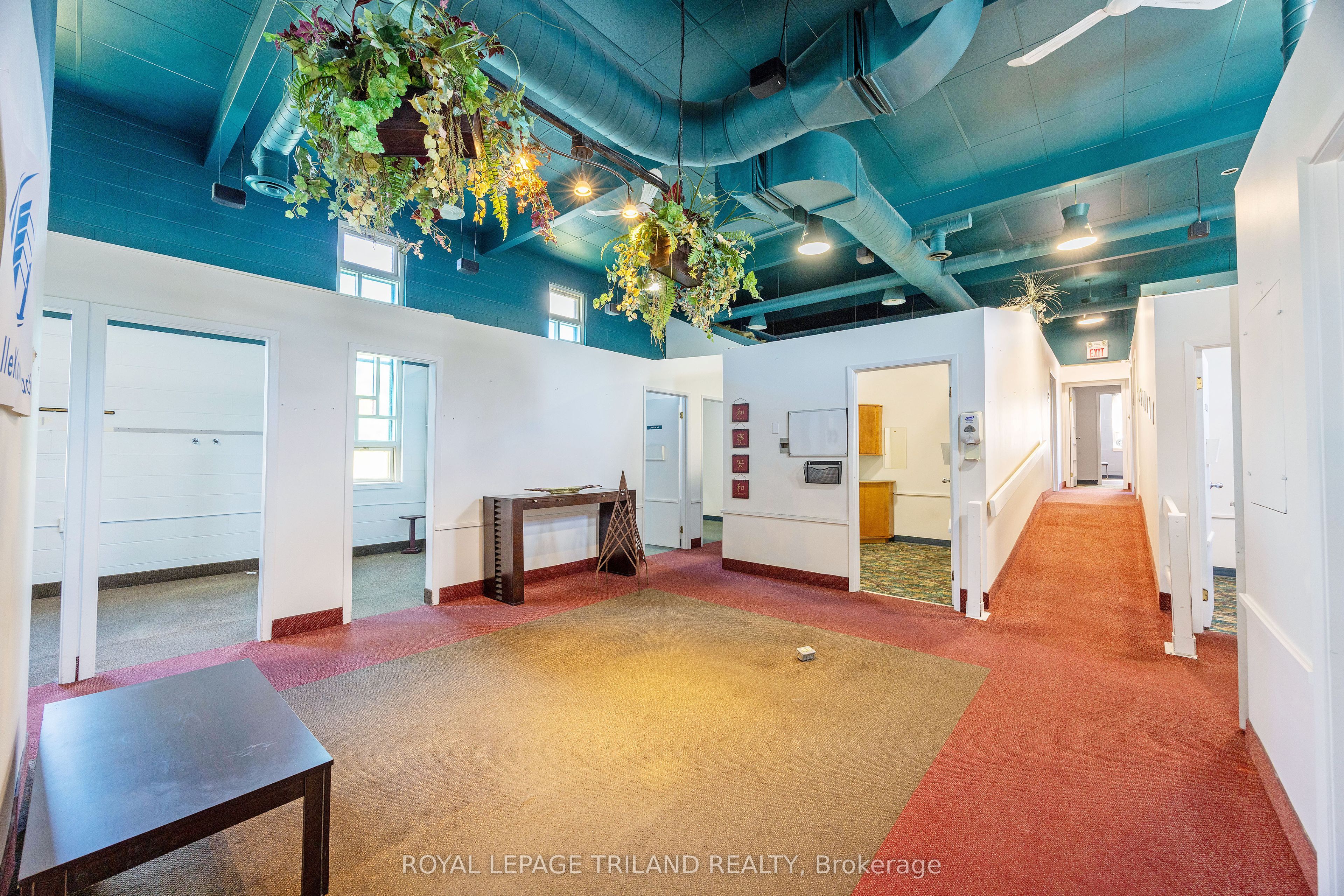 170 Wellington Street A Property Photo 10