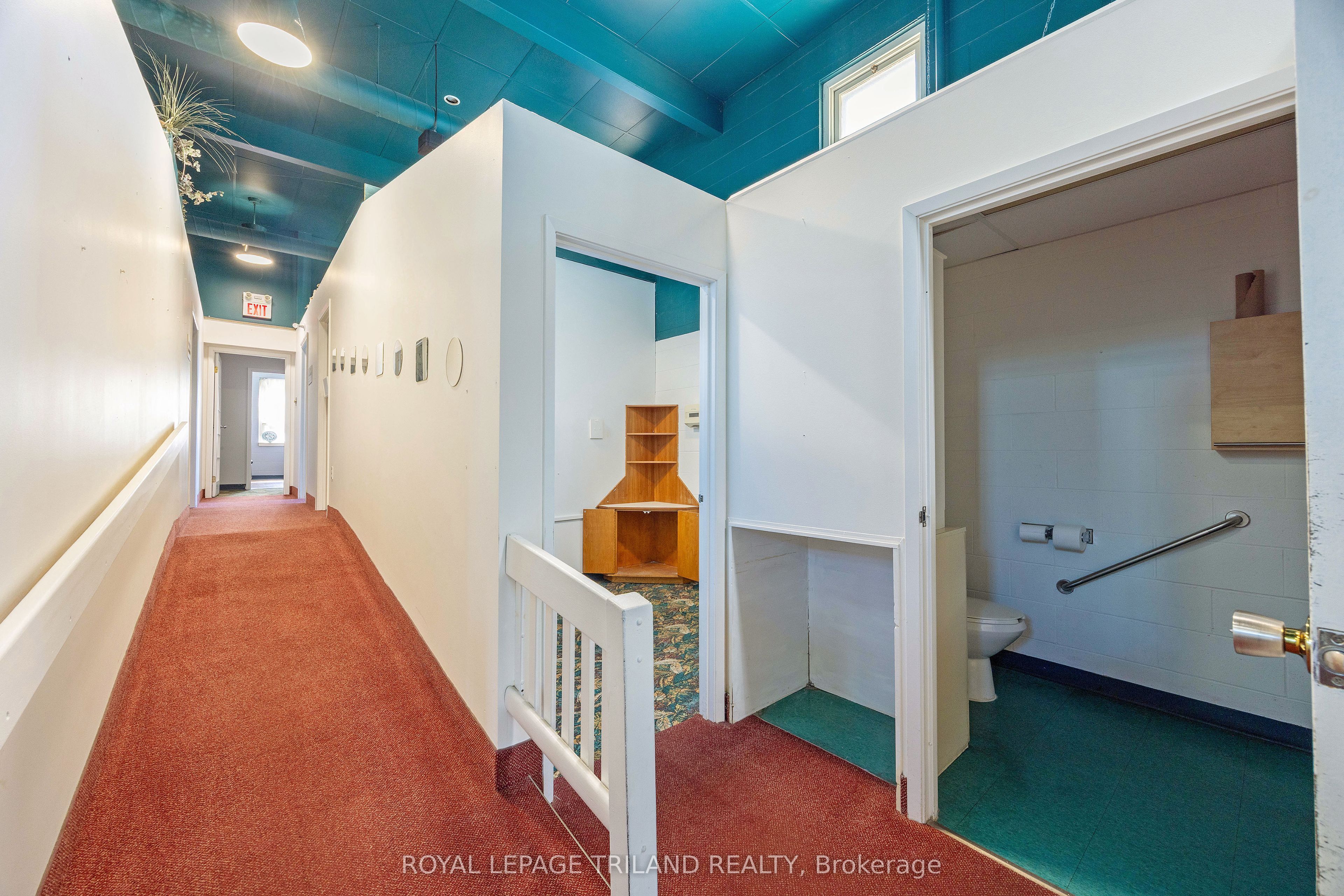 170 Wellington Street A Property Photo 11