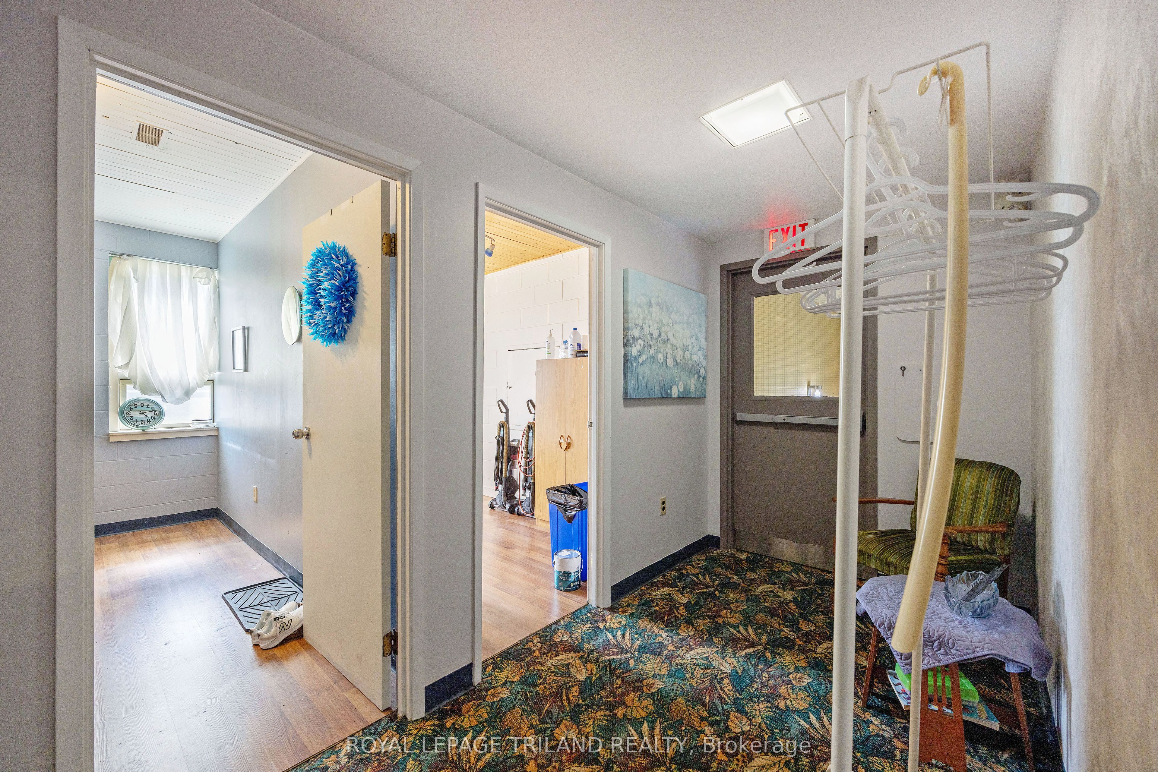 170 Wellington Street A Property Photo 15