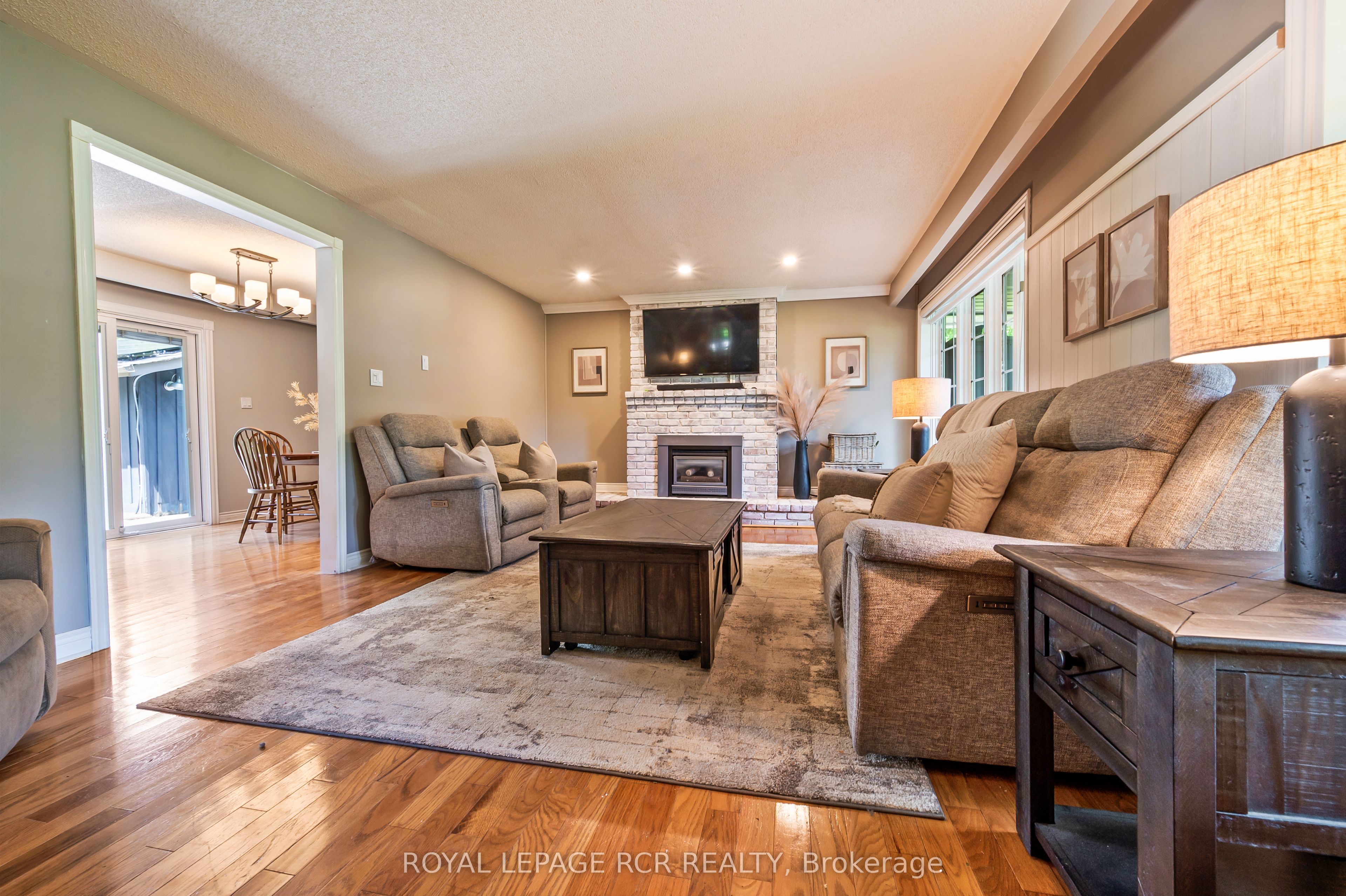 22 Randy Avenue Property Photo 9