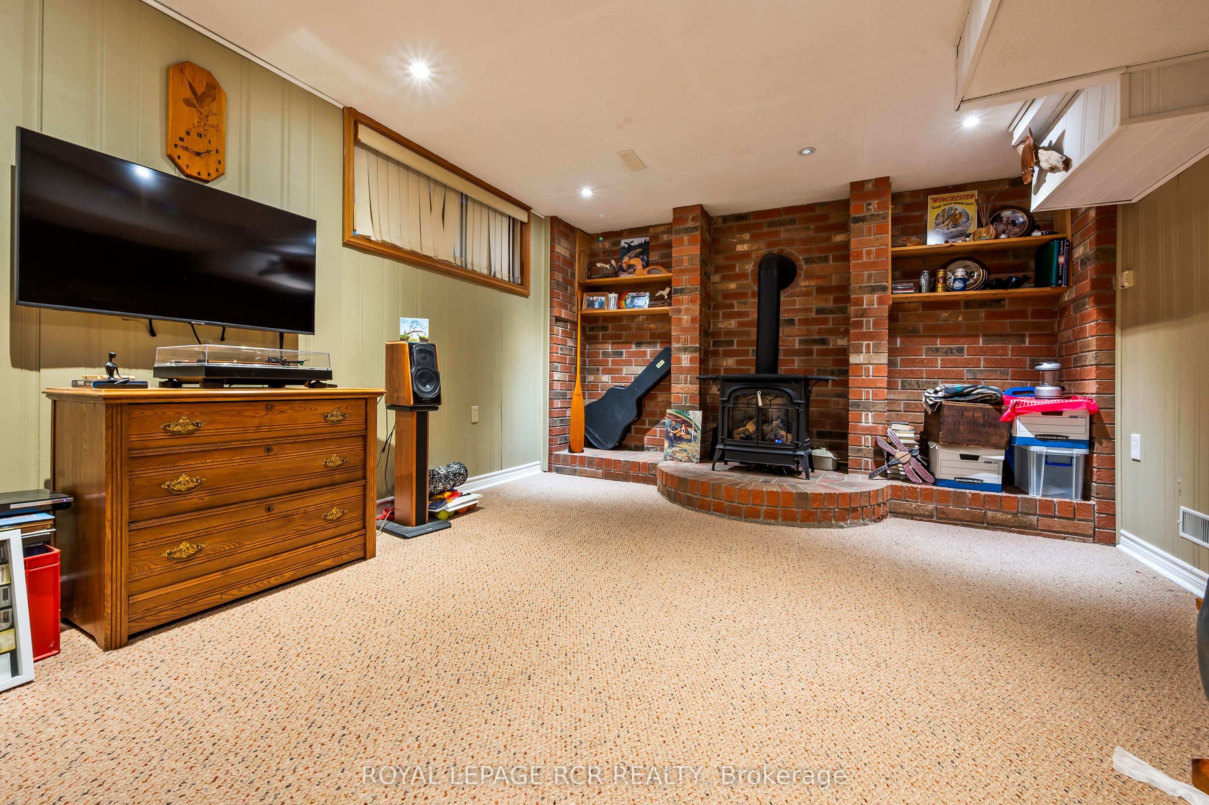 22 Randy Avenue Property Photo 28