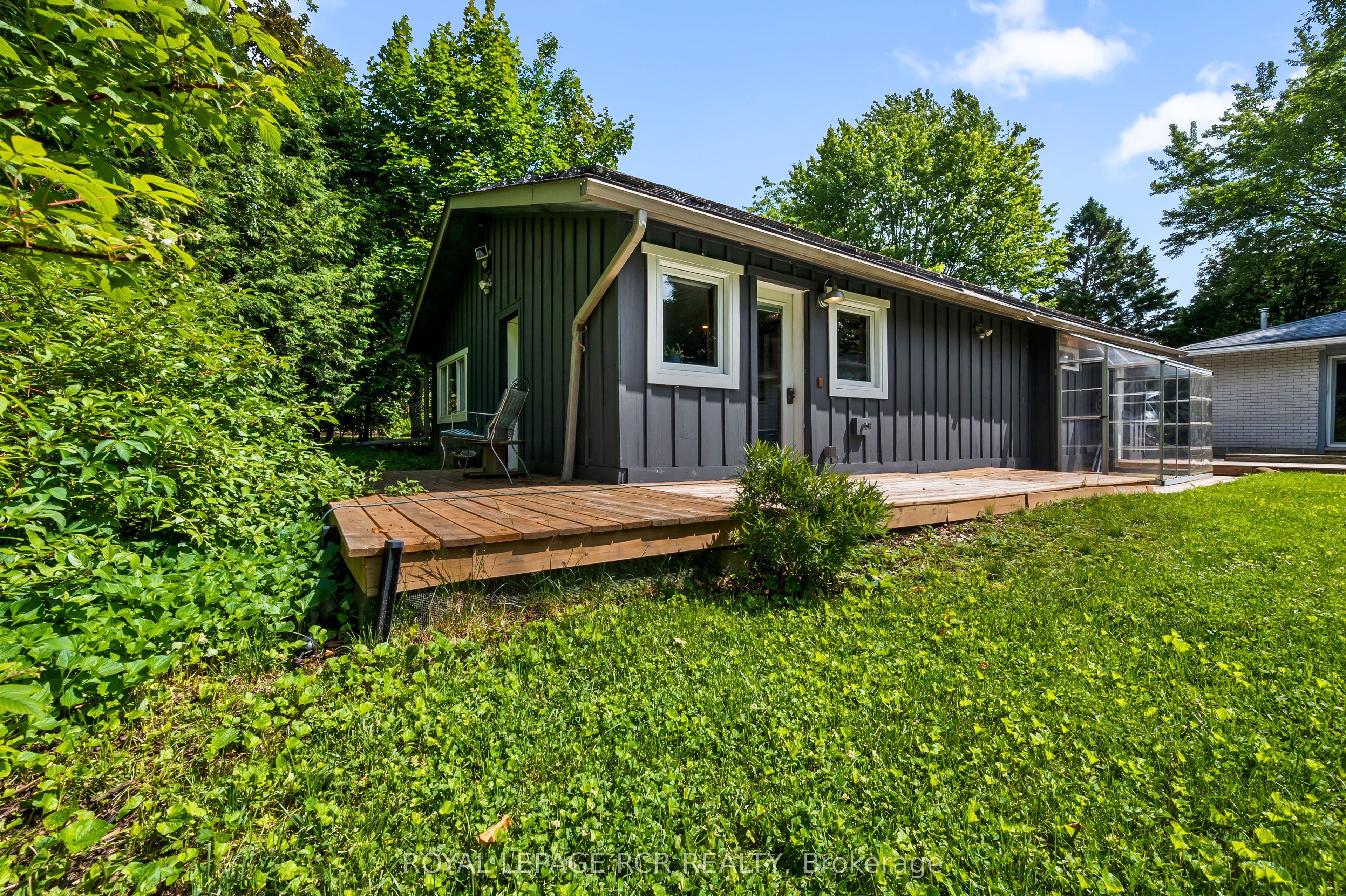 22 Randy Avenue Property Photo 32
