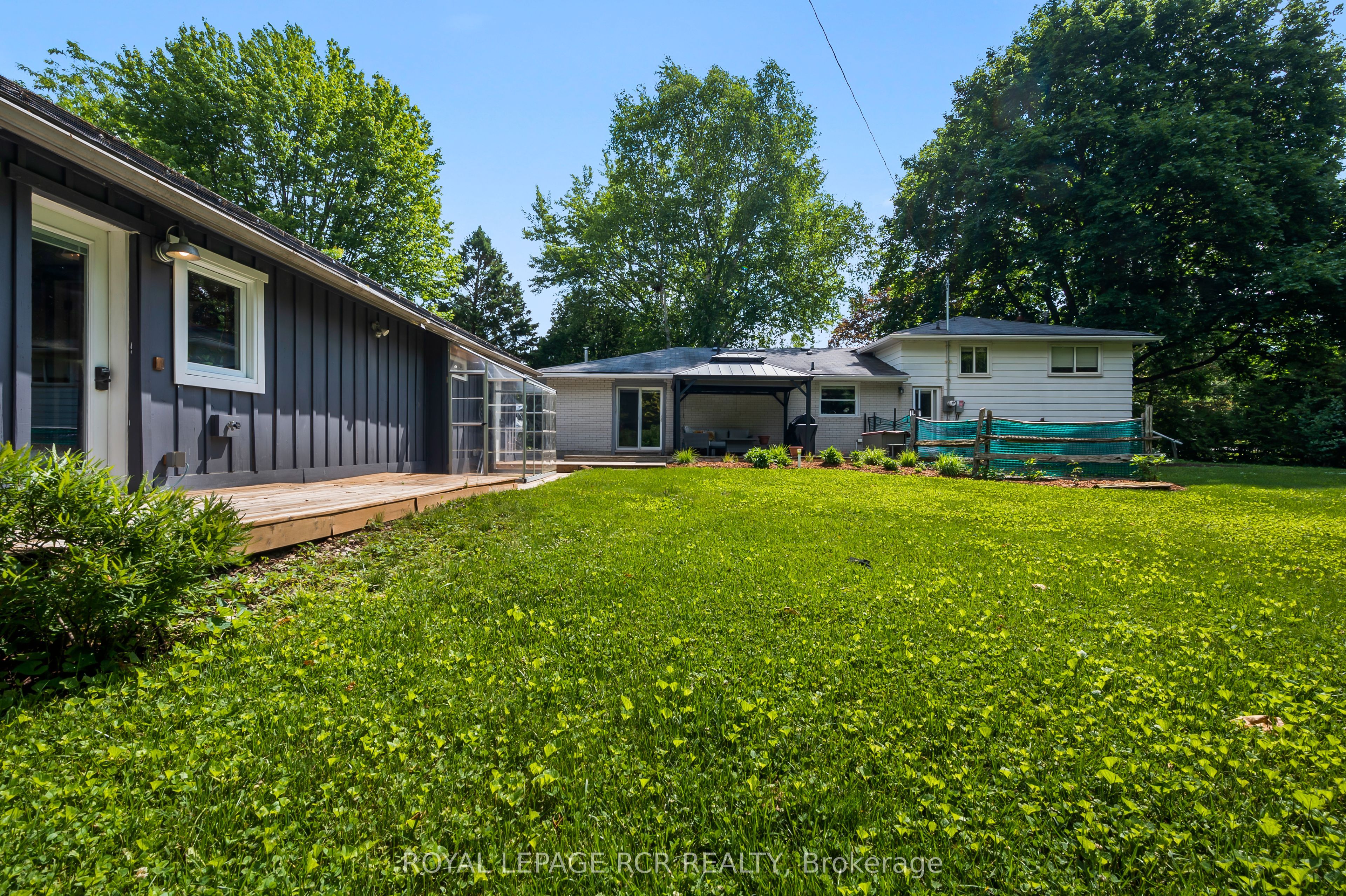 22 Randy Avenue Property Photo 41