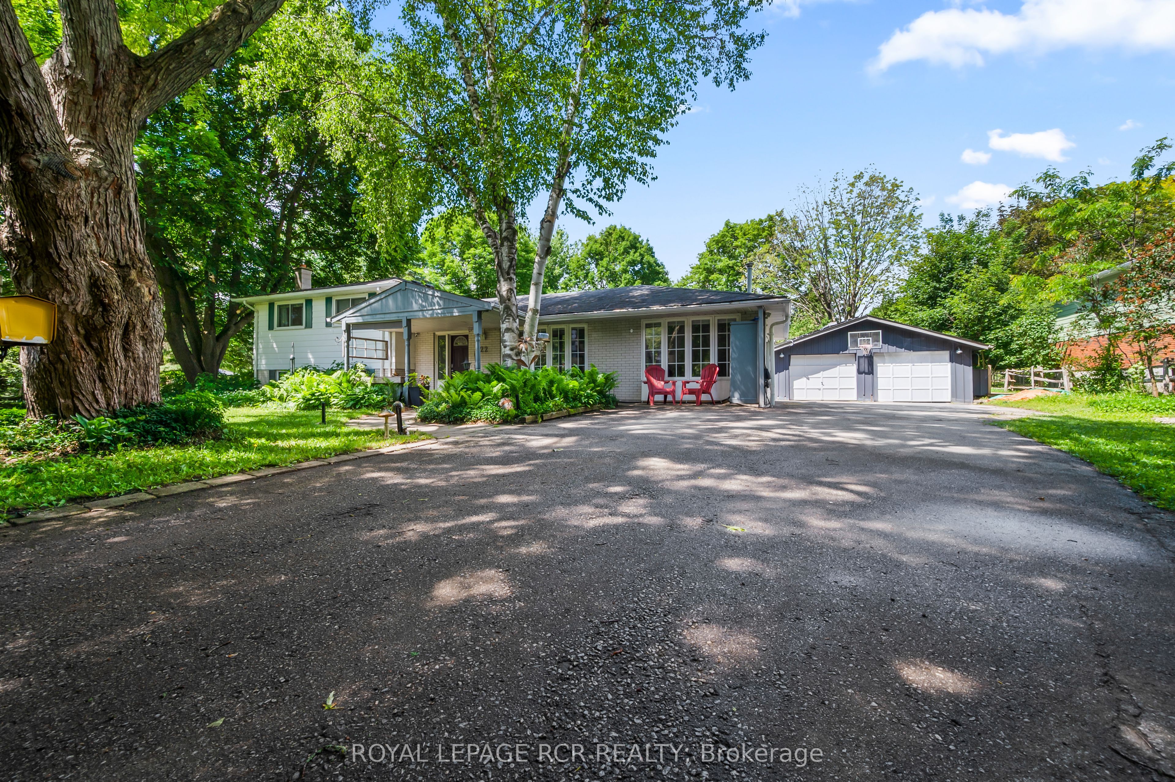 22 Randy Avenue Property Photo 43