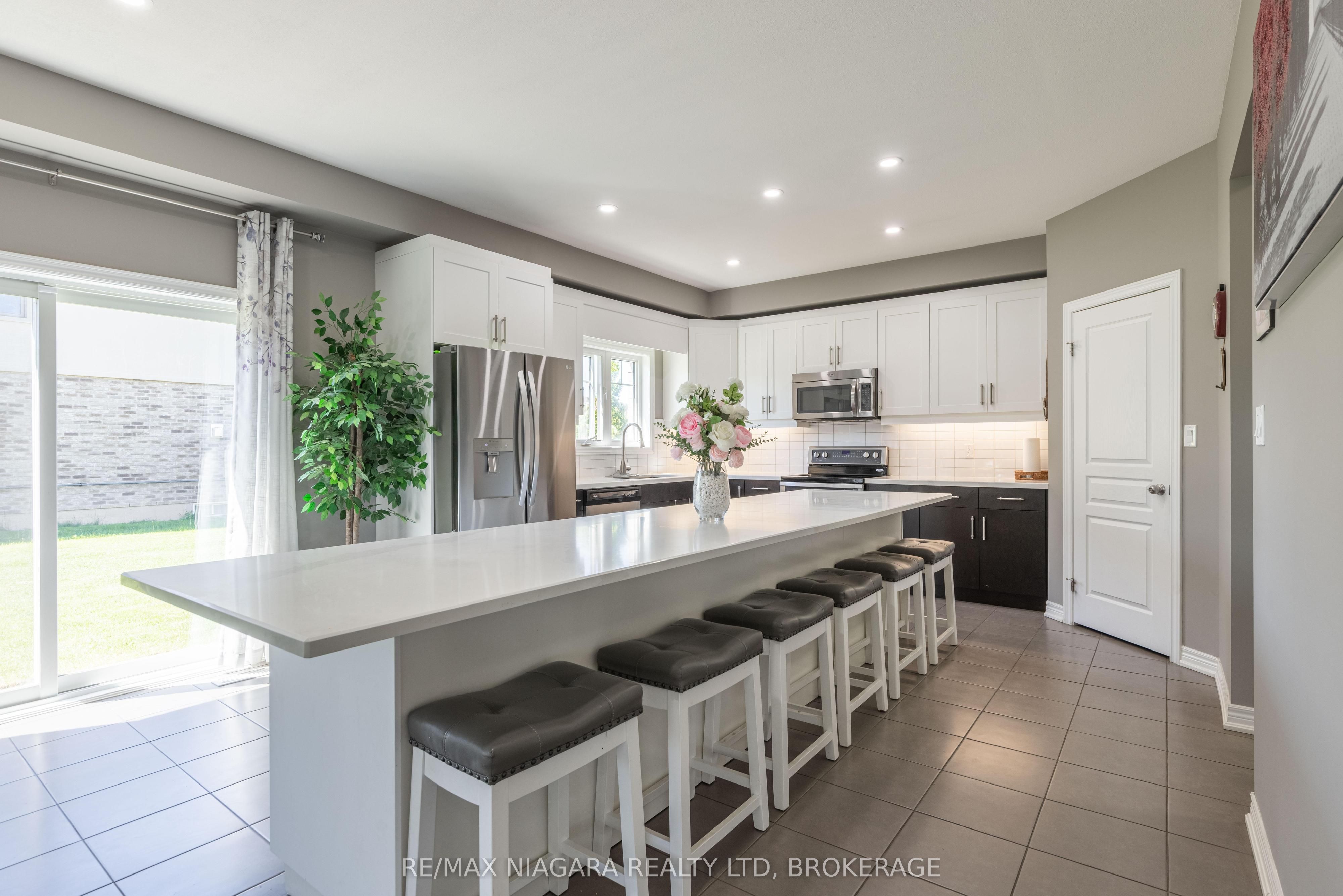 6212 Sam Iorfida Drive Property Photo 13