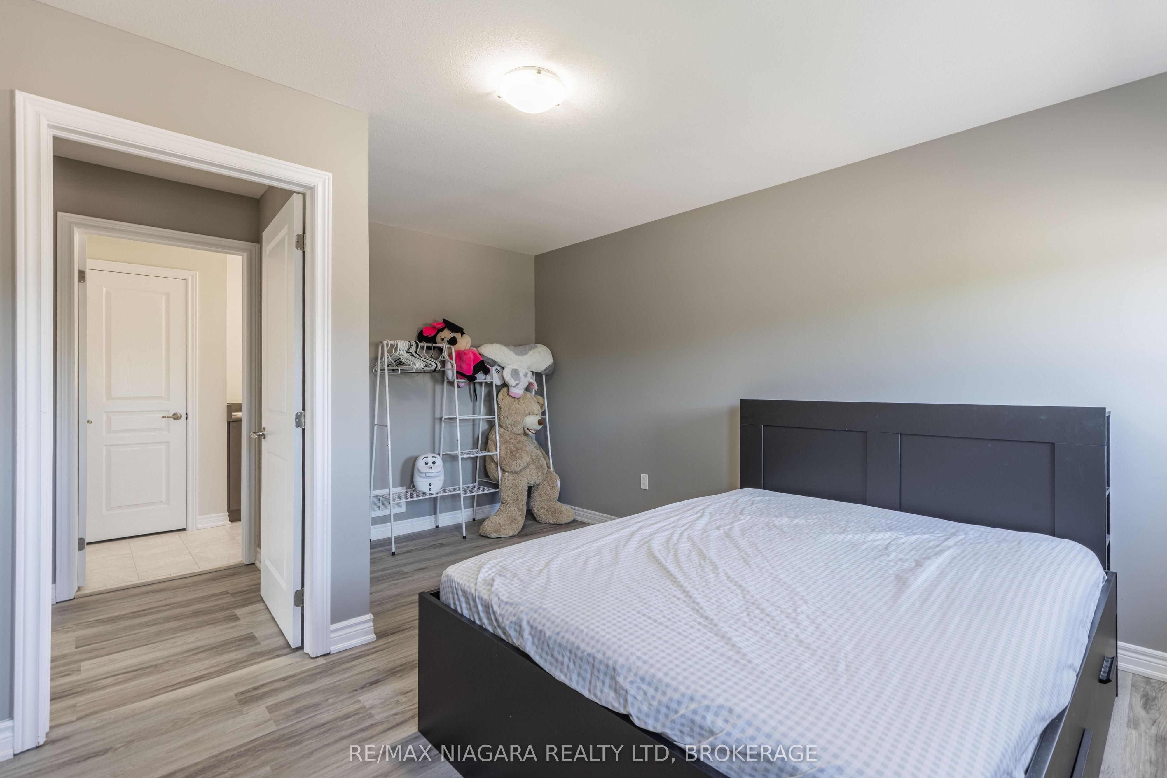 6212 Sam Iorfida Drive Property Photo 26