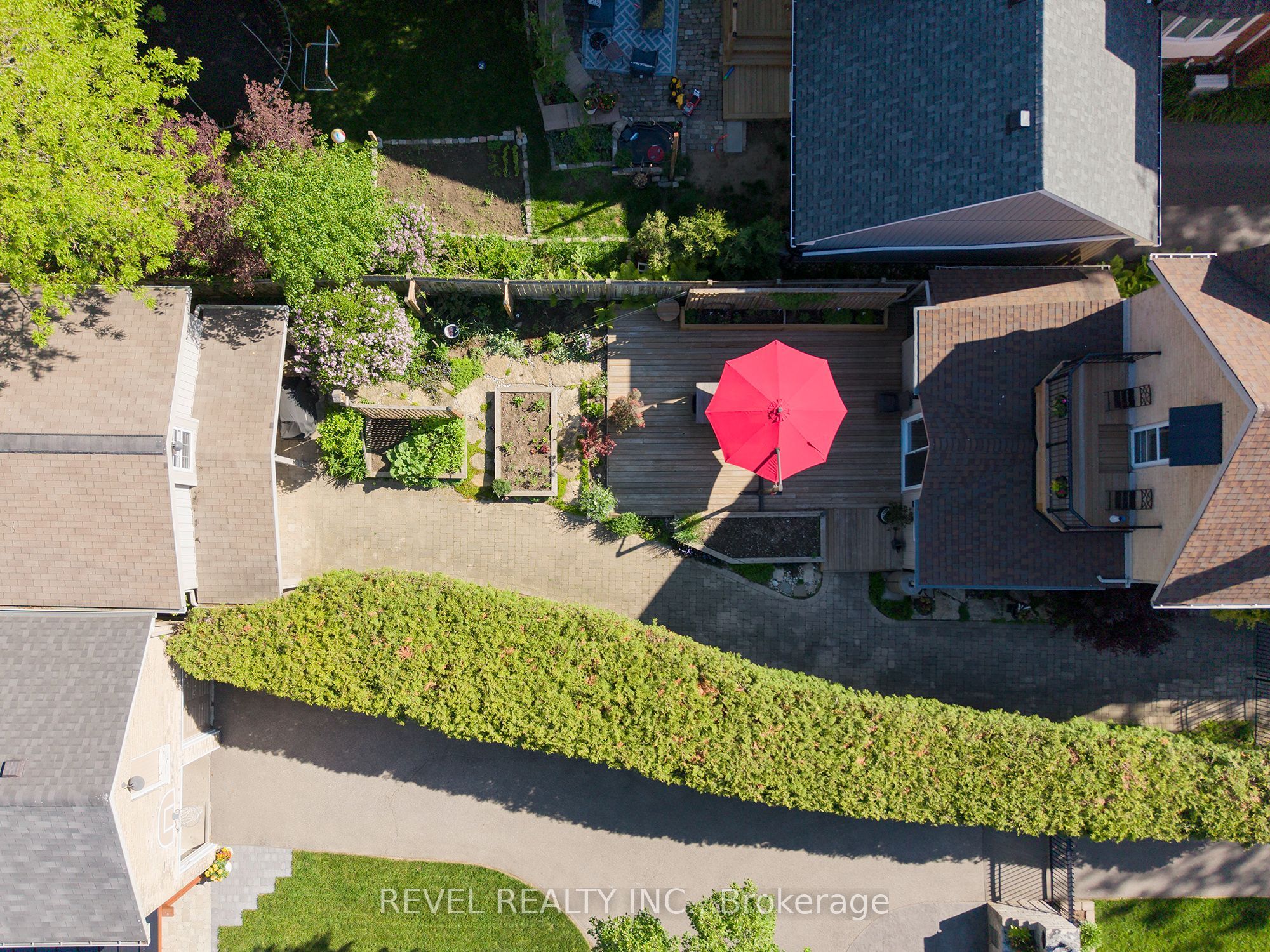 11 Chestnut Avenue Property Photo 46