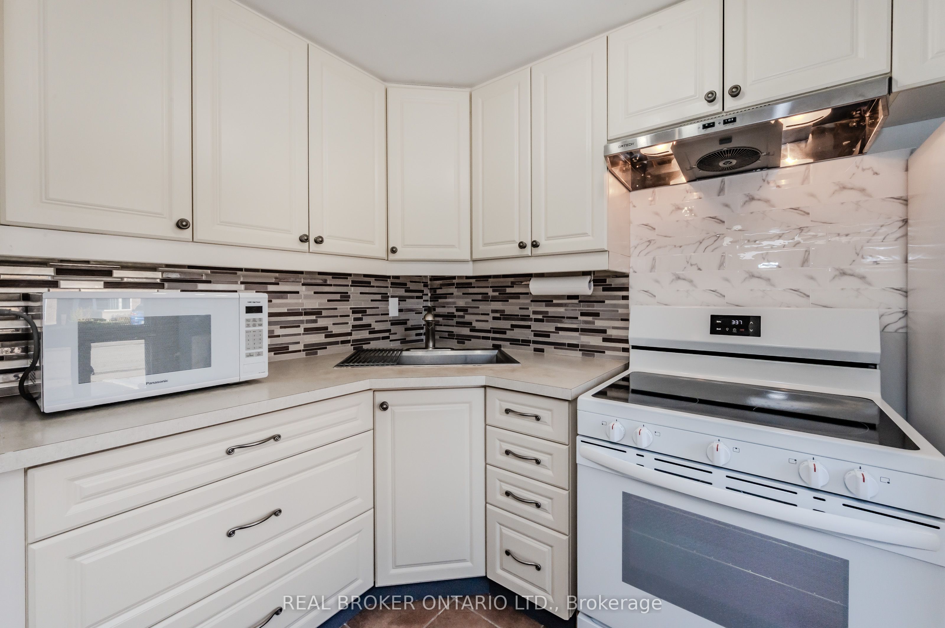 550 Parkview Crescent Property Photo 10