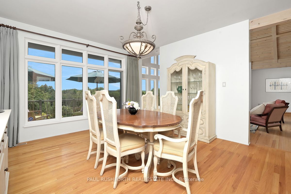 3215 Greenland Road Property Photo 11