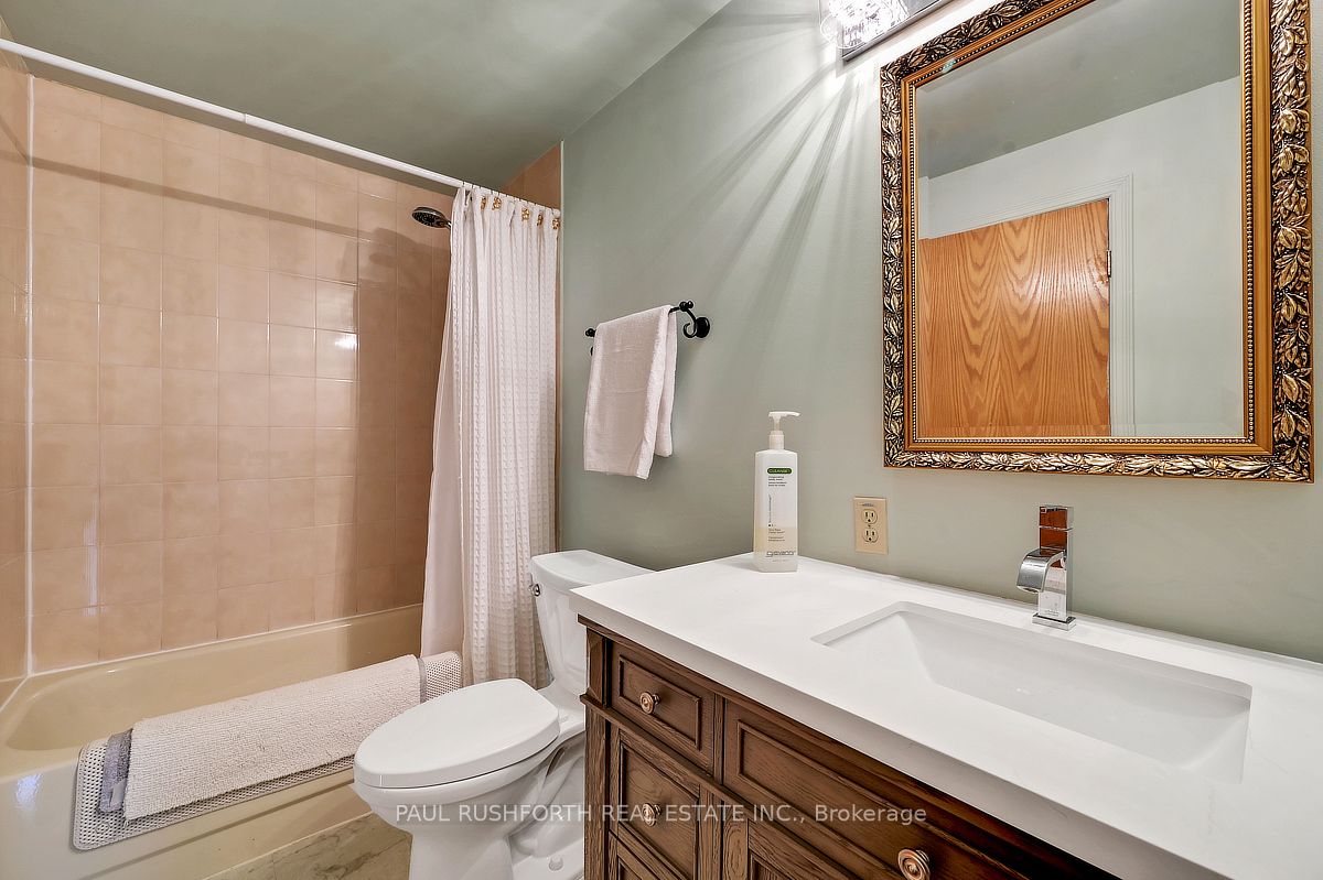 3215 Greenland Road Property Photo 32