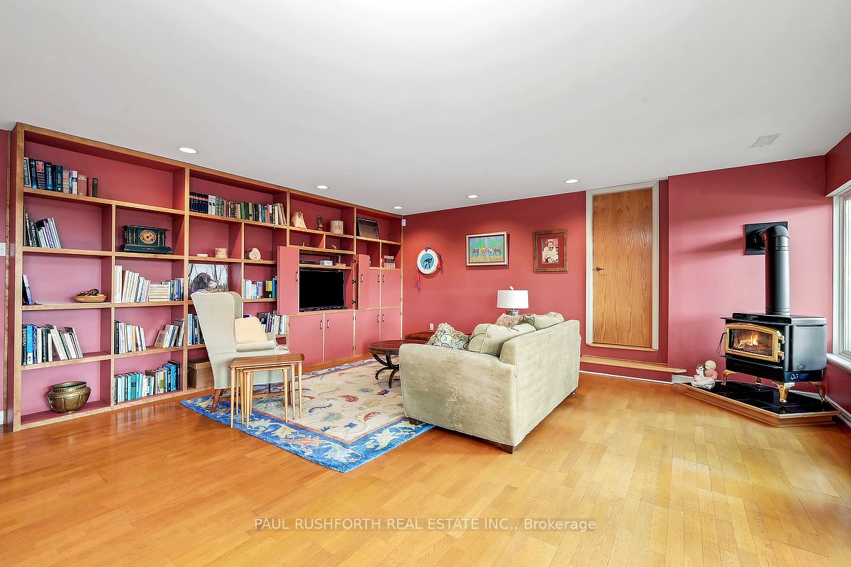 3215 Greenland Road Property Photo 34