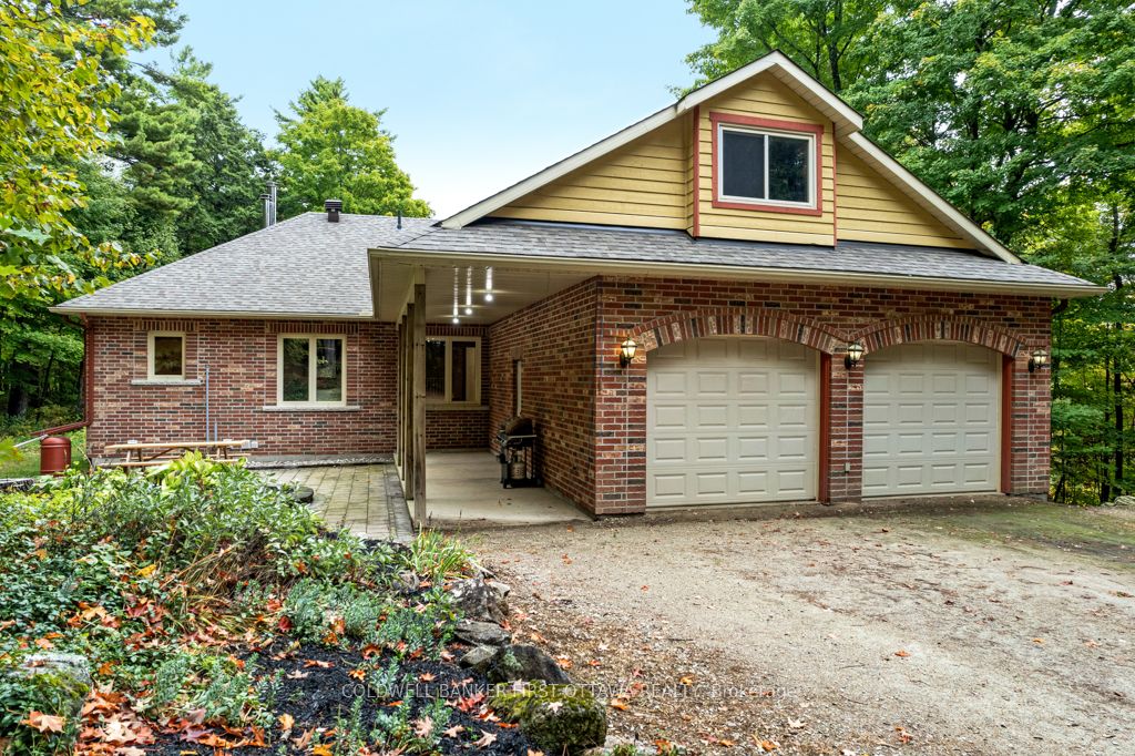 139 Sheil Drive Property Photo 2