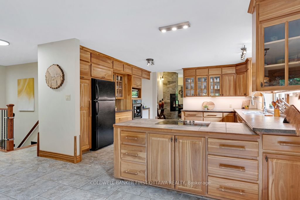 139 Sheil Drive Property Photo 14