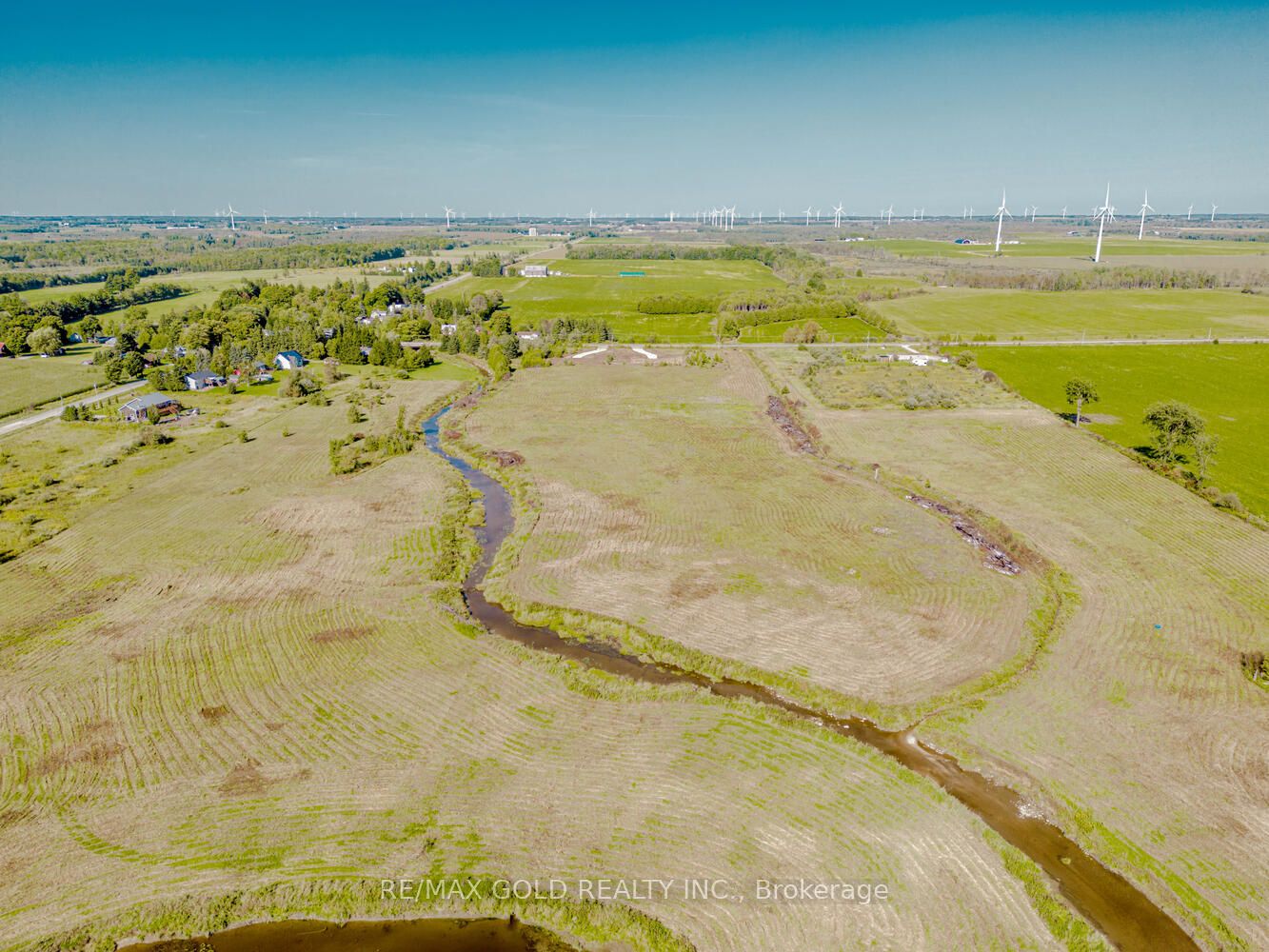 681050 260 Side Road Property Photo 5