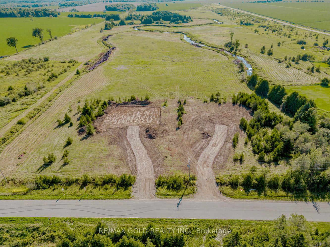 681050 260 Side Road Property Photo 6