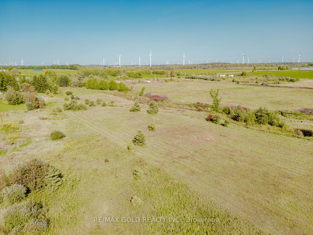 681050 260 Side Road Property Photo 10