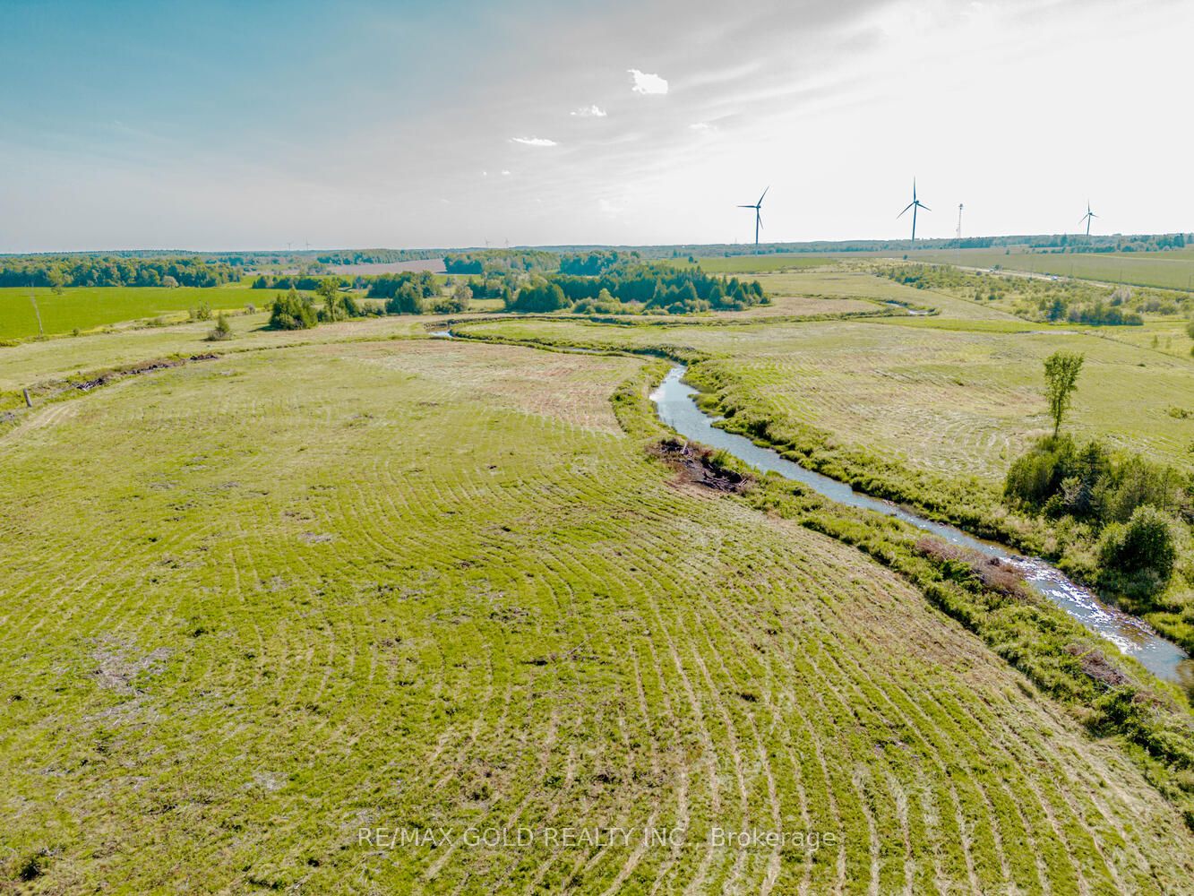 681050 260 Side Road Property Photo 11
