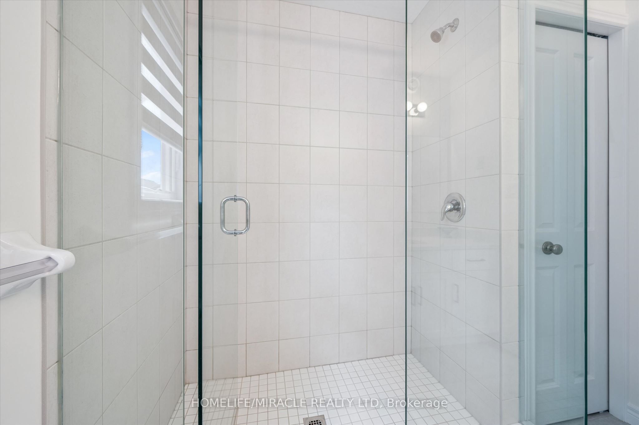153 Rivertrail Avenue Property Photo 26