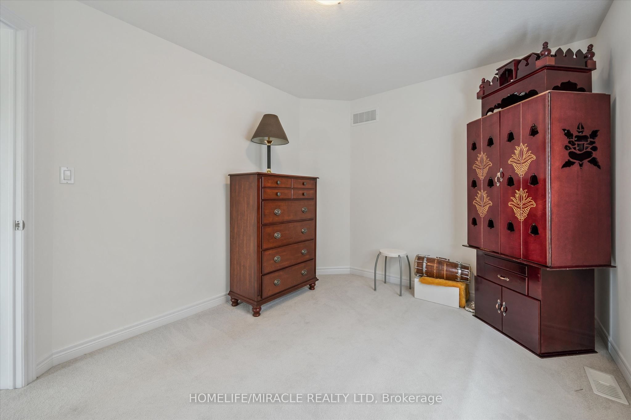 153 Rivertrail Avenue Property Photo 32