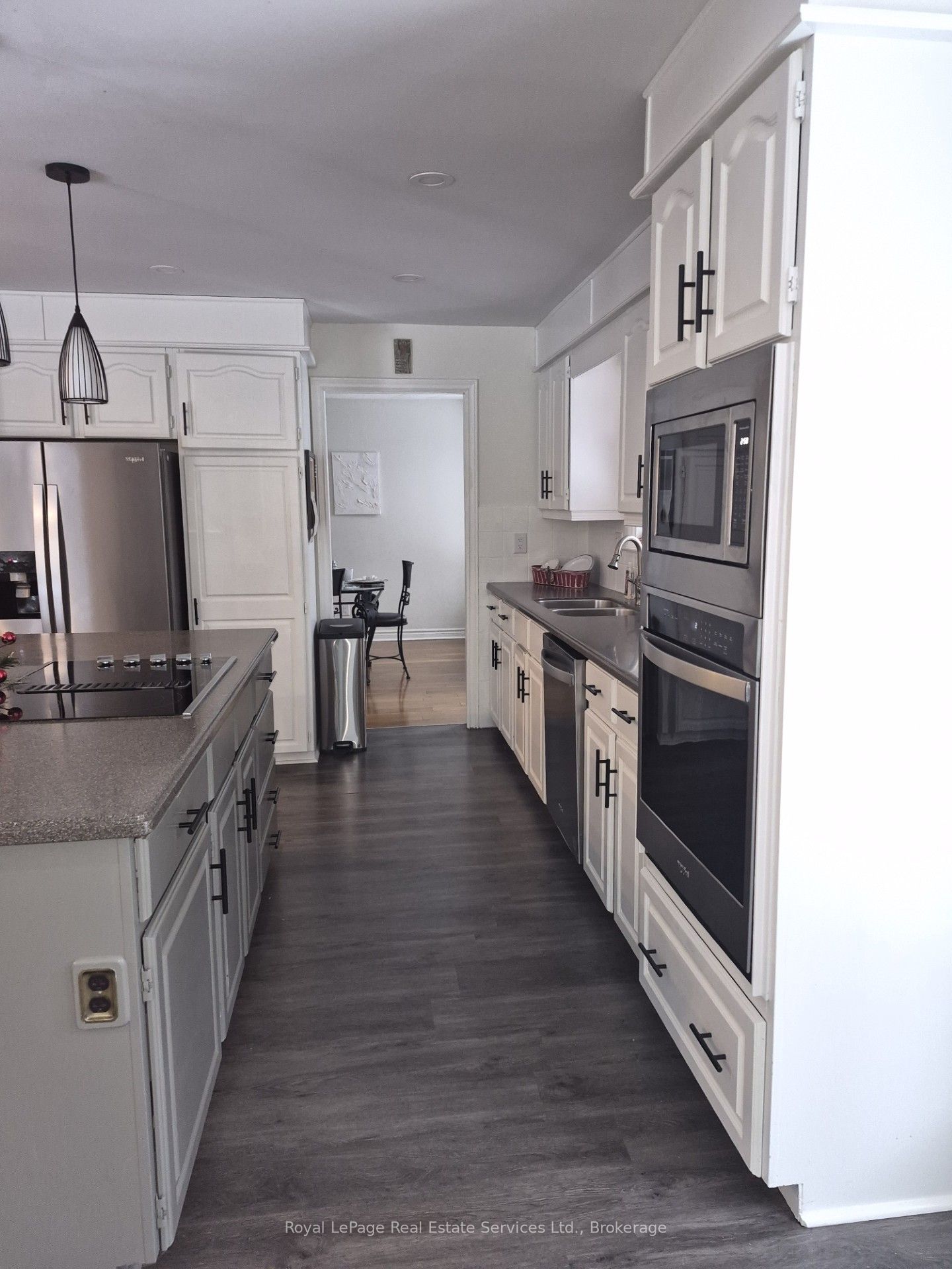 184 Dundas Street E Property Photo 12