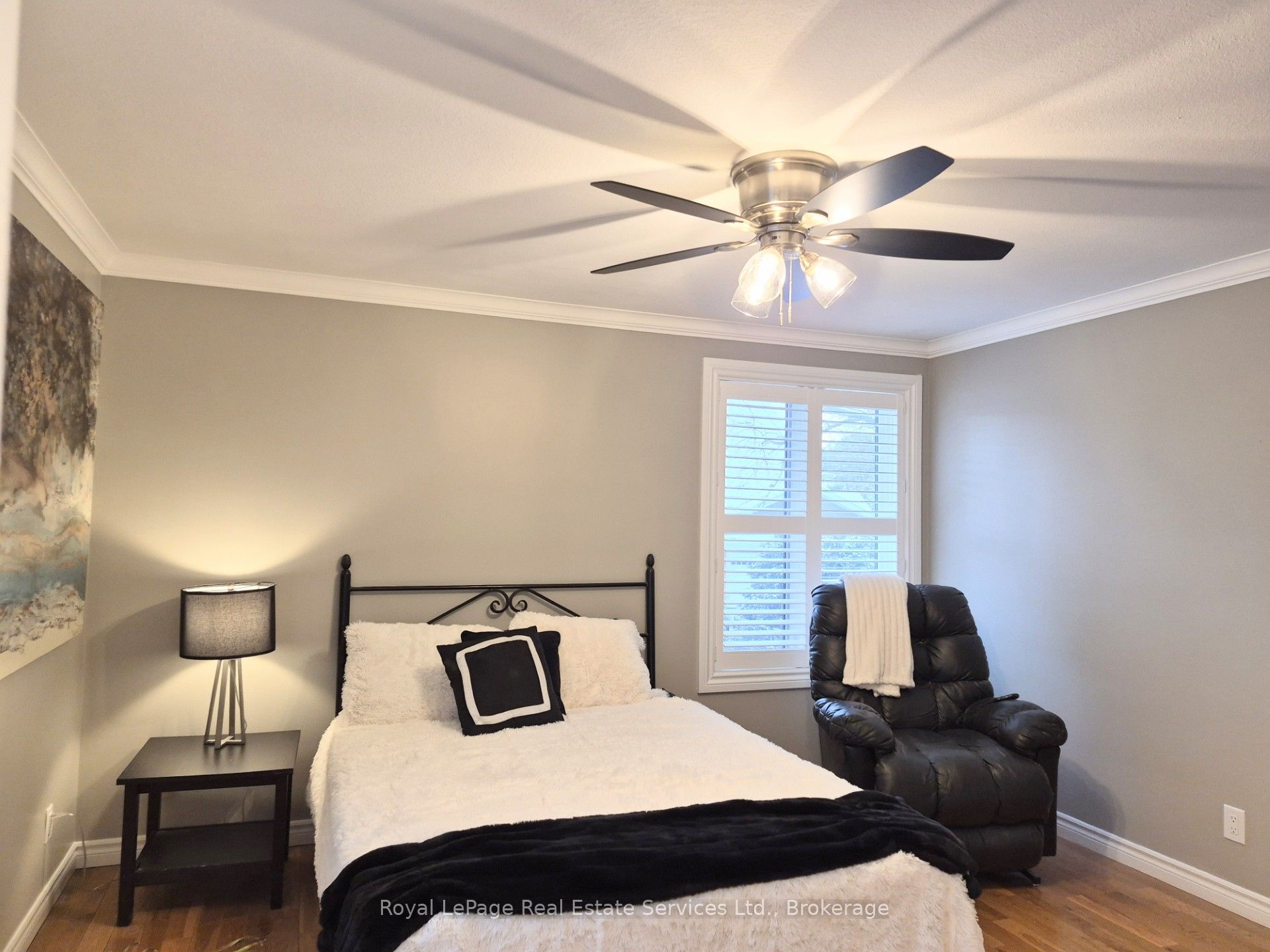 184 Dundas Street E Property Photo 17
