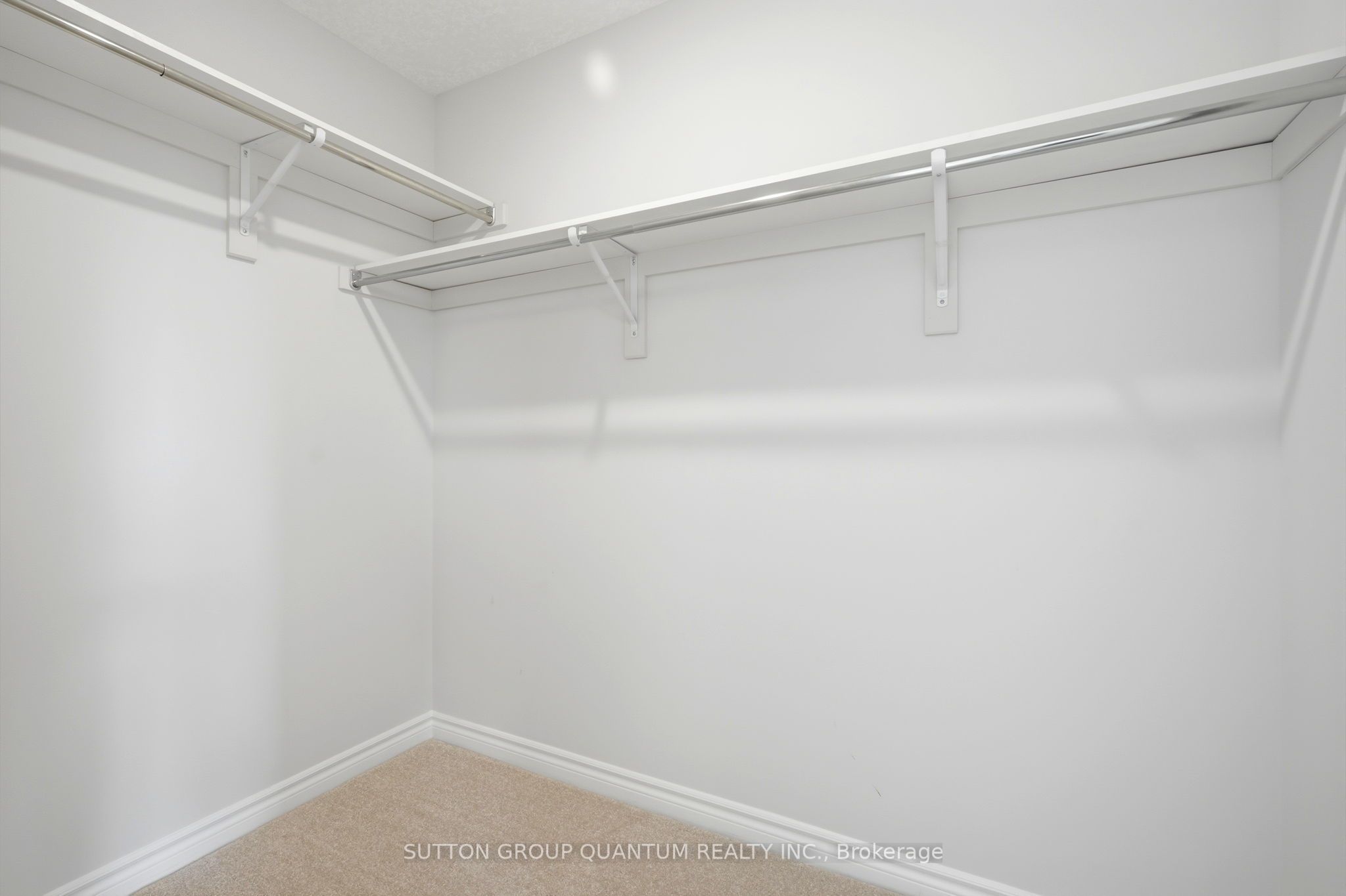 677 Park Road N 70 Property Photo 25